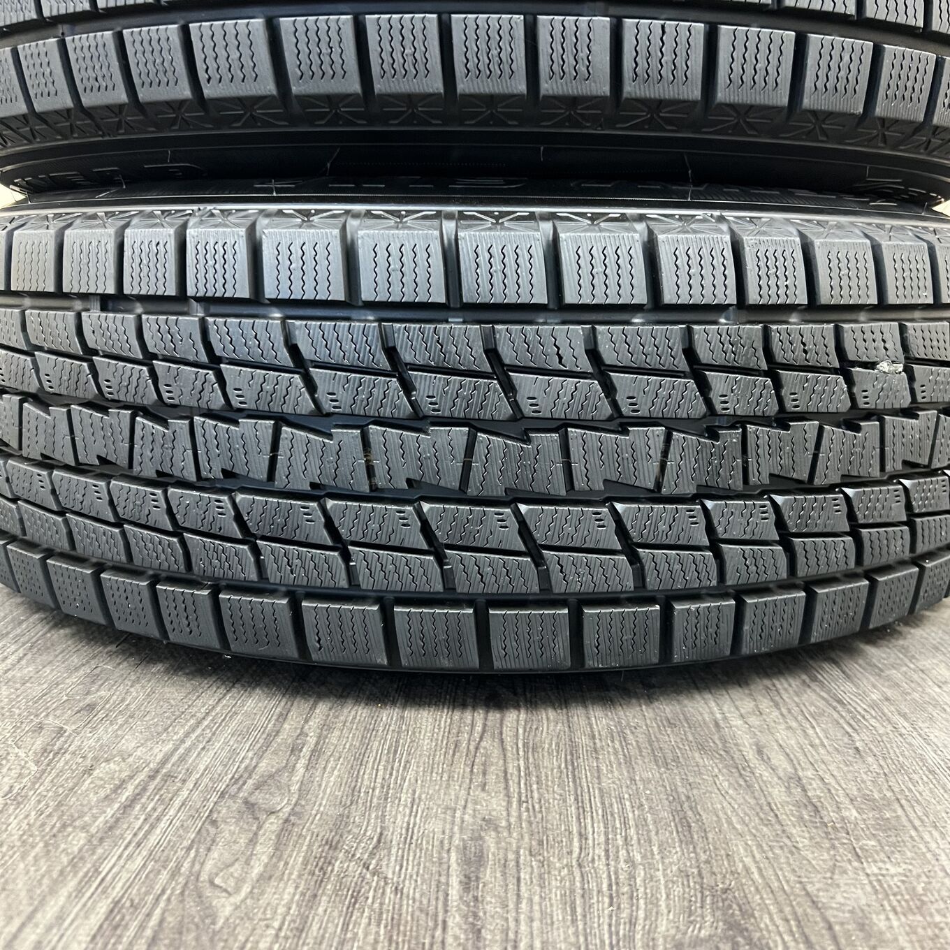 Goodyear ICE NAVI SUV 225/60 R18, фото 4