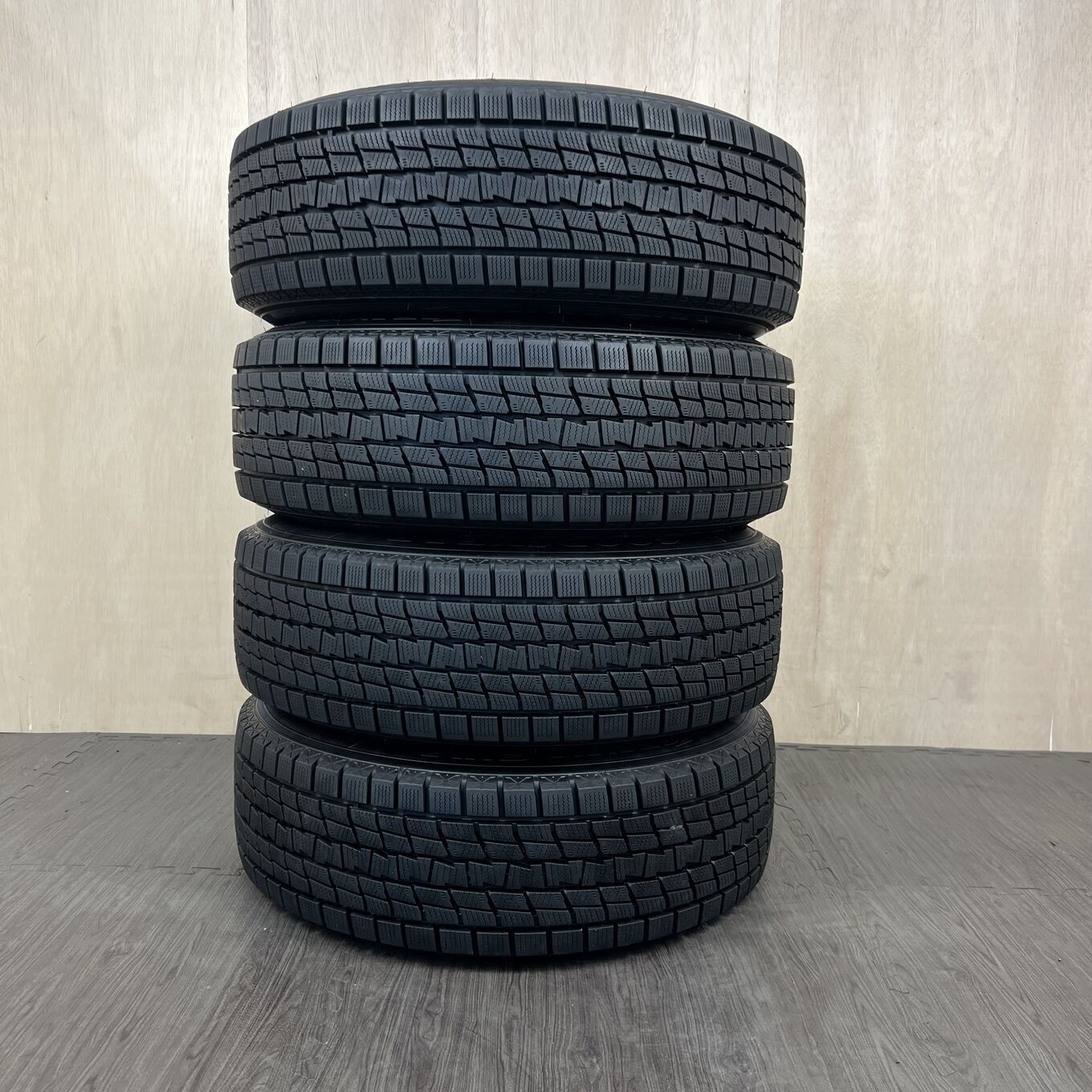 Goodyear ICE NAVI SUV 225/60 R18, фото 5