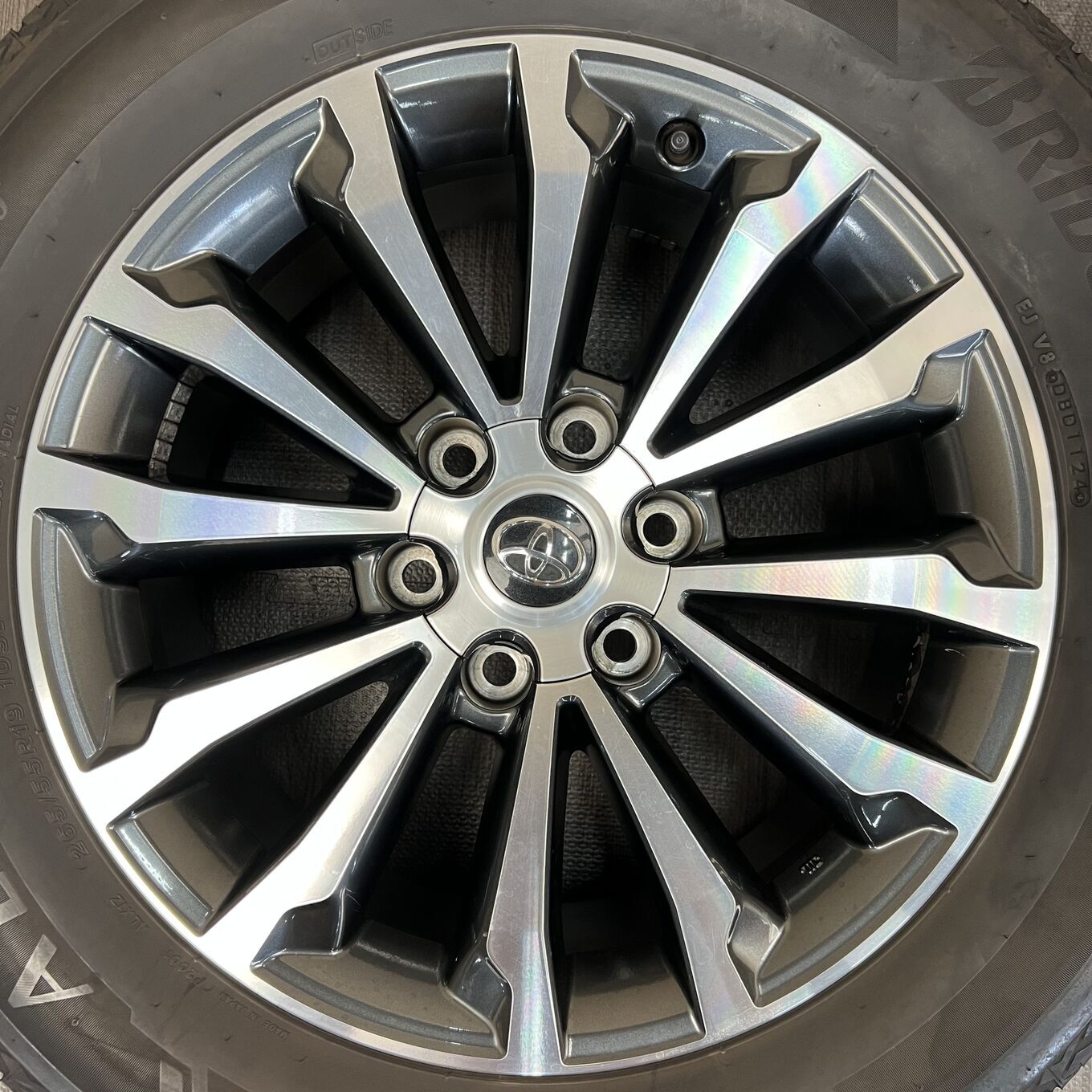 Bridgestone LAND CRUISER 265/55 R19, фото 2