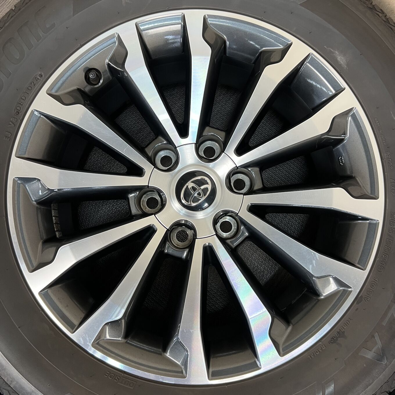 Bridgestone LAND CRUISER 265/55 R19, фото 4