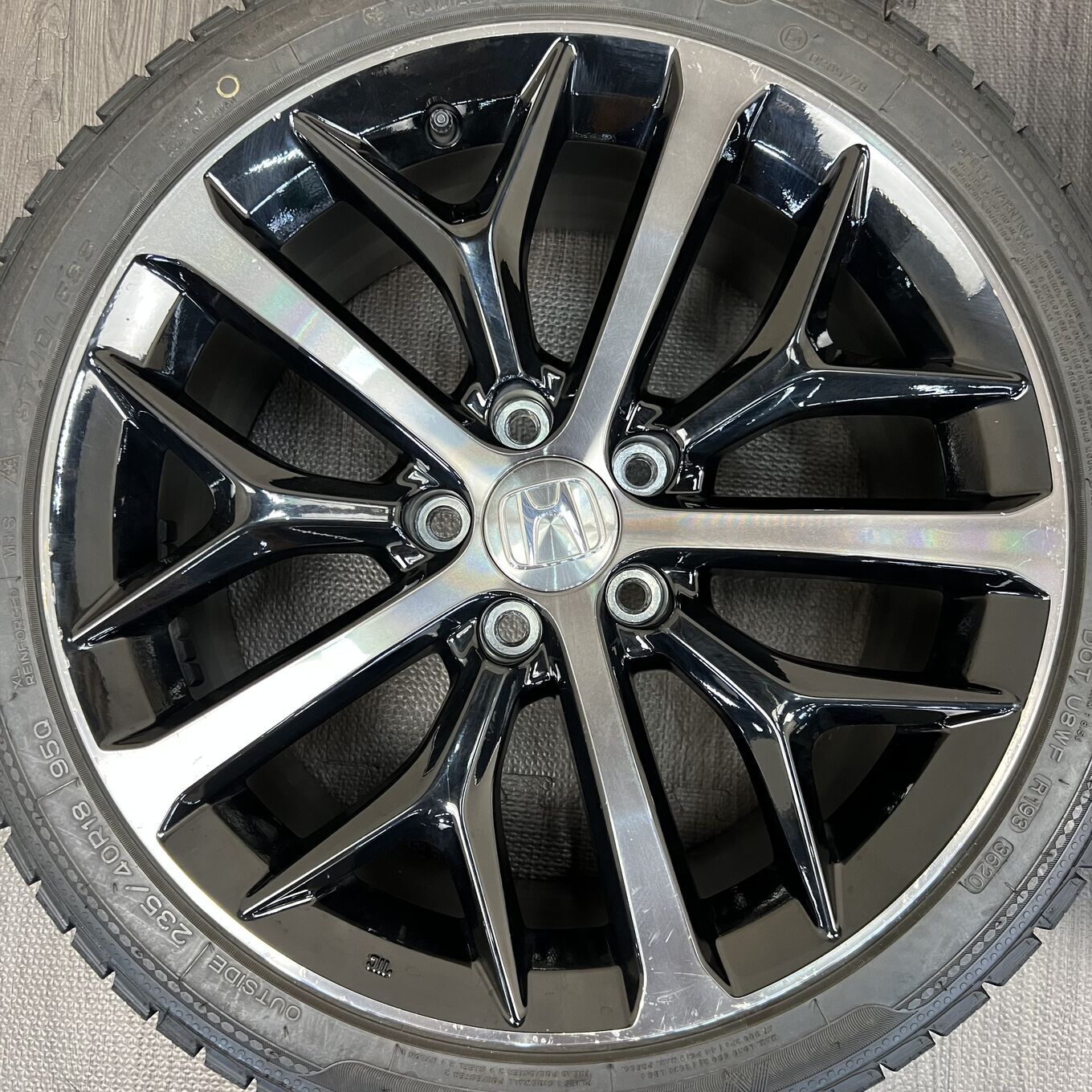 R18 8J ET50 5x114.3 CIVIC — 37 400 ¥/комплект
