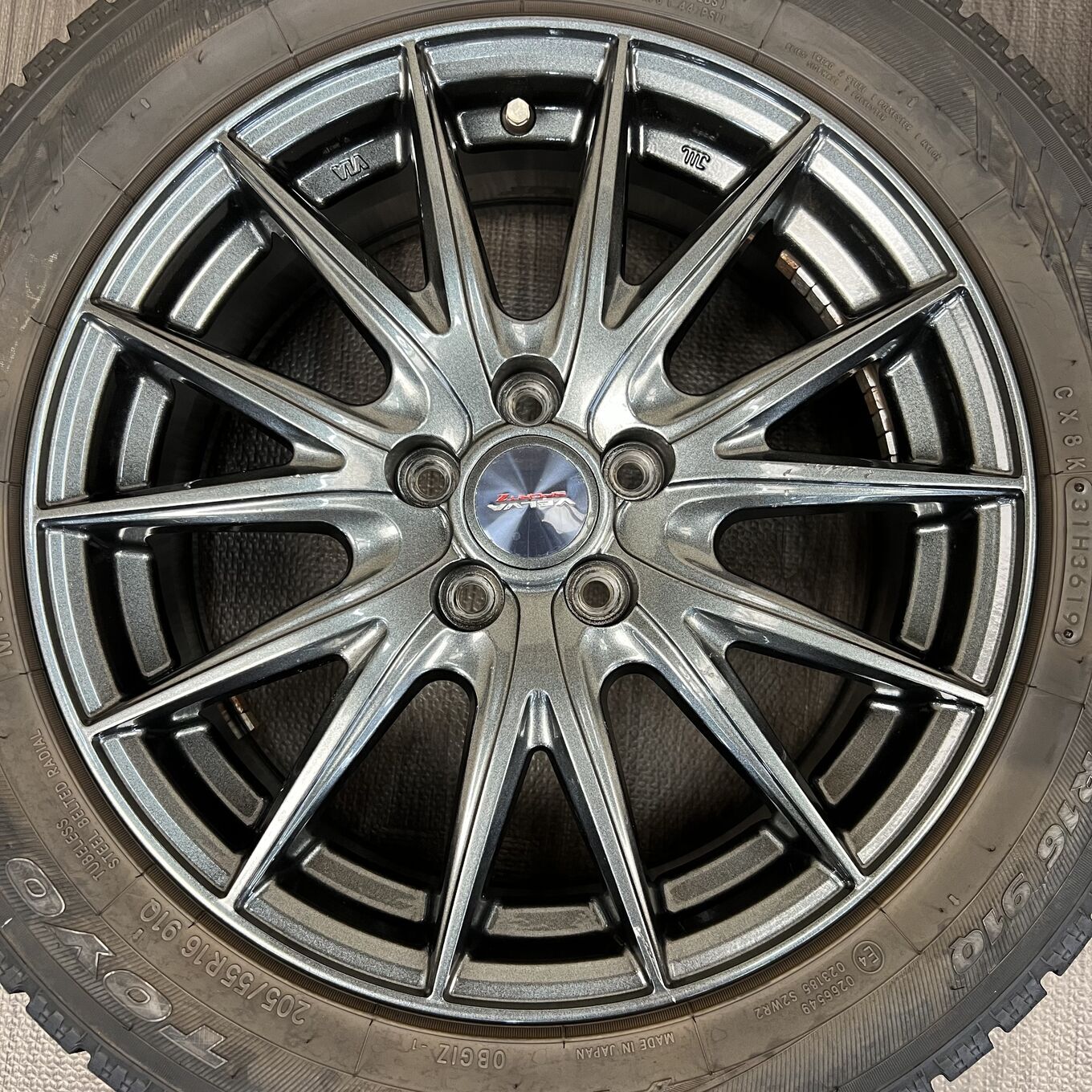 R16 6.5J ET47 5x100 VELVA SPORT 2 — 27 200 ¥/комплект