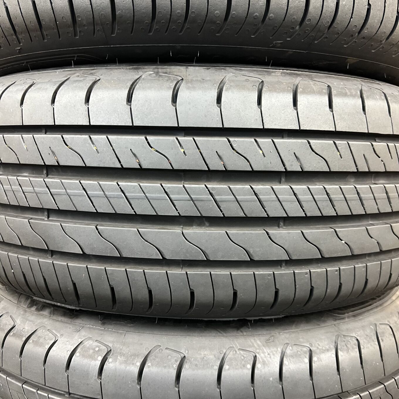 Goodyear EFFICIENTGRIP PERFORMANCE 2 215/55 R17, фото 2