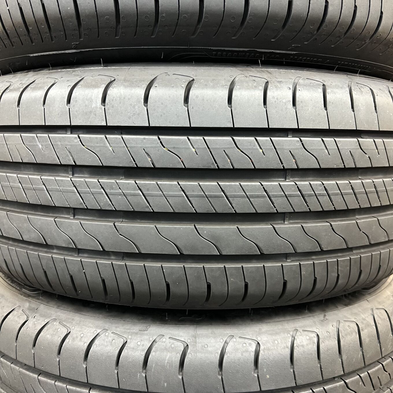 Goodyear EFFICIENTGRIP PERFORMANCE 2 215/55 R17, фото 3