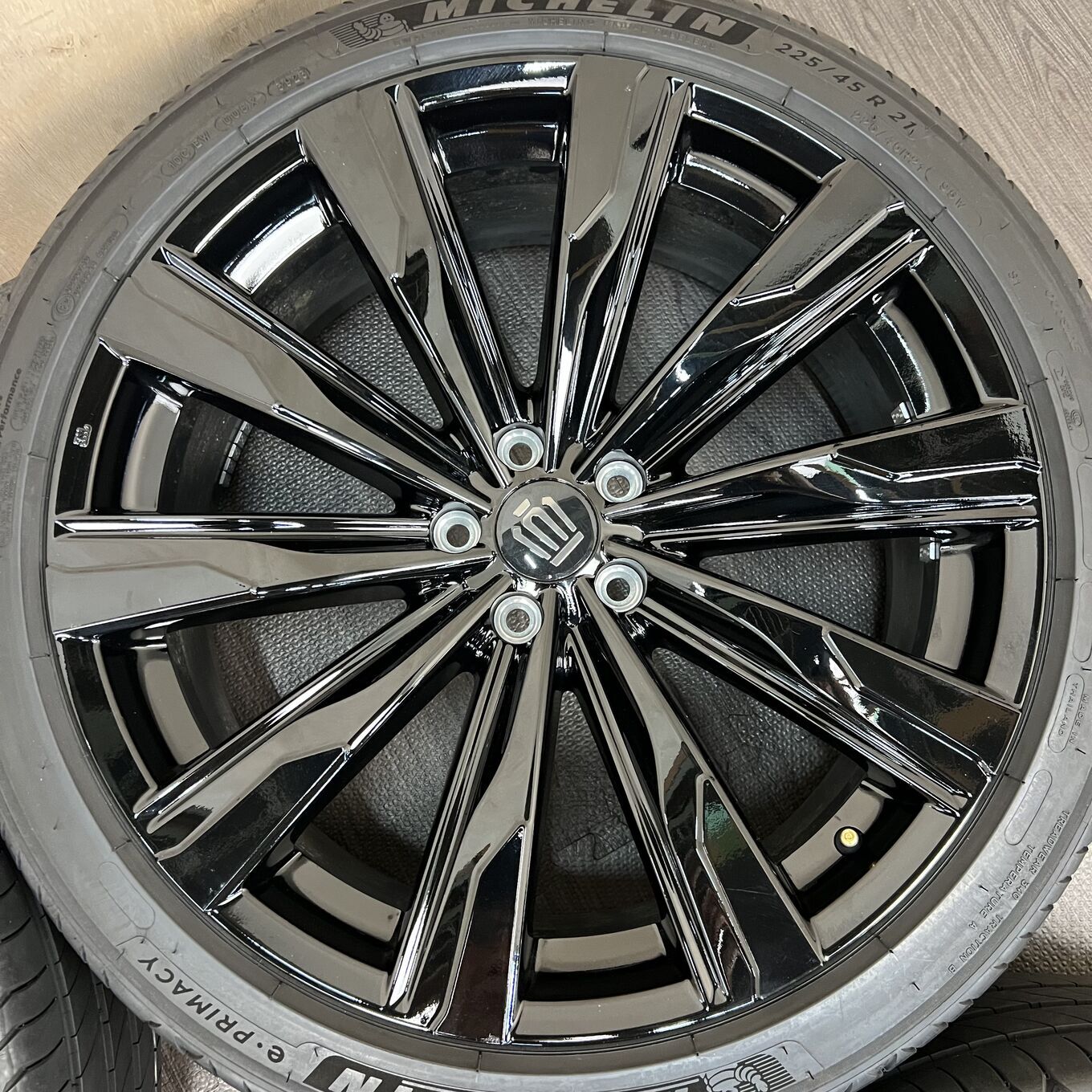 Michelin CROWN 225/45 R21, фото 5