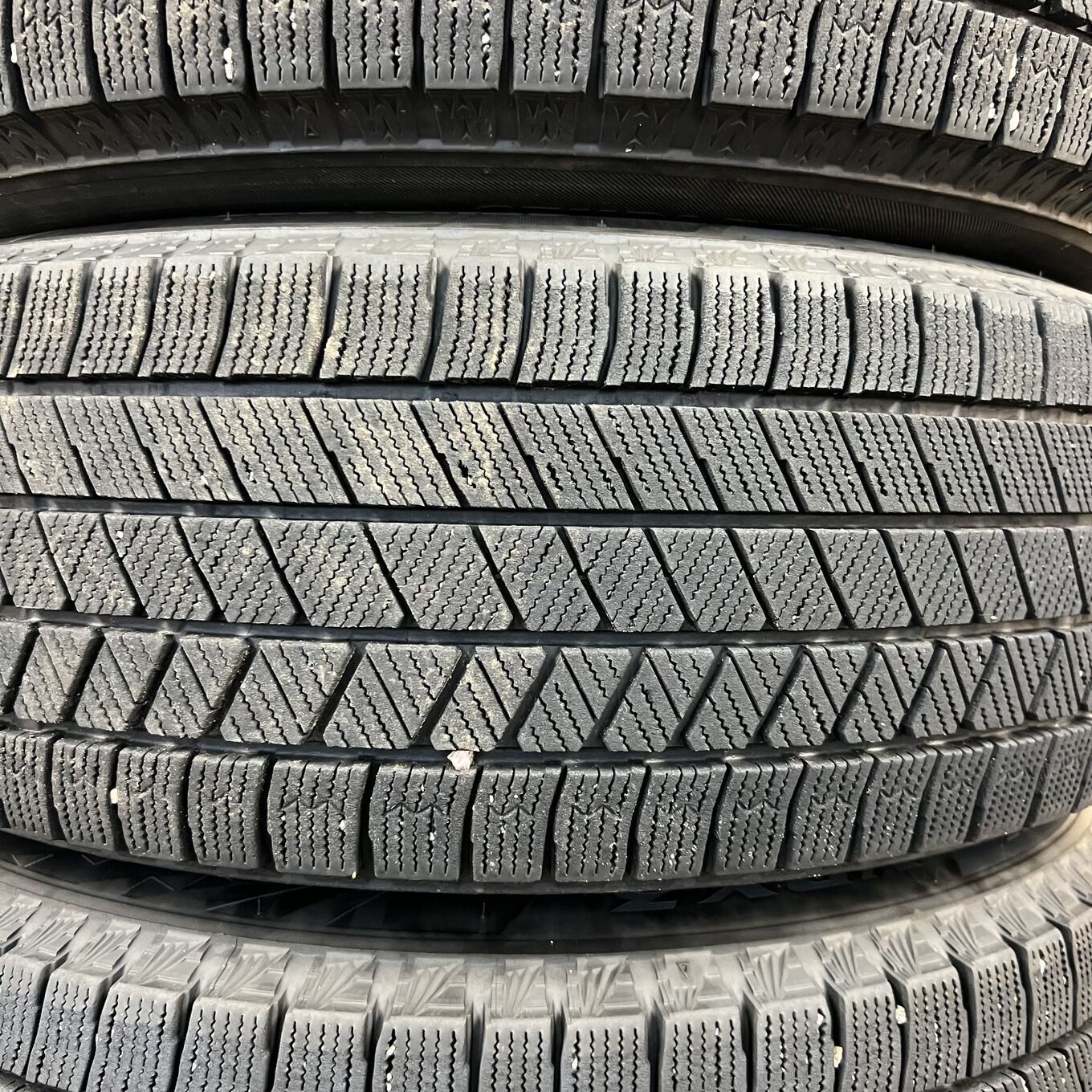 Bridgestone BLIZZAK VRX3 205/65 R16, фото 2