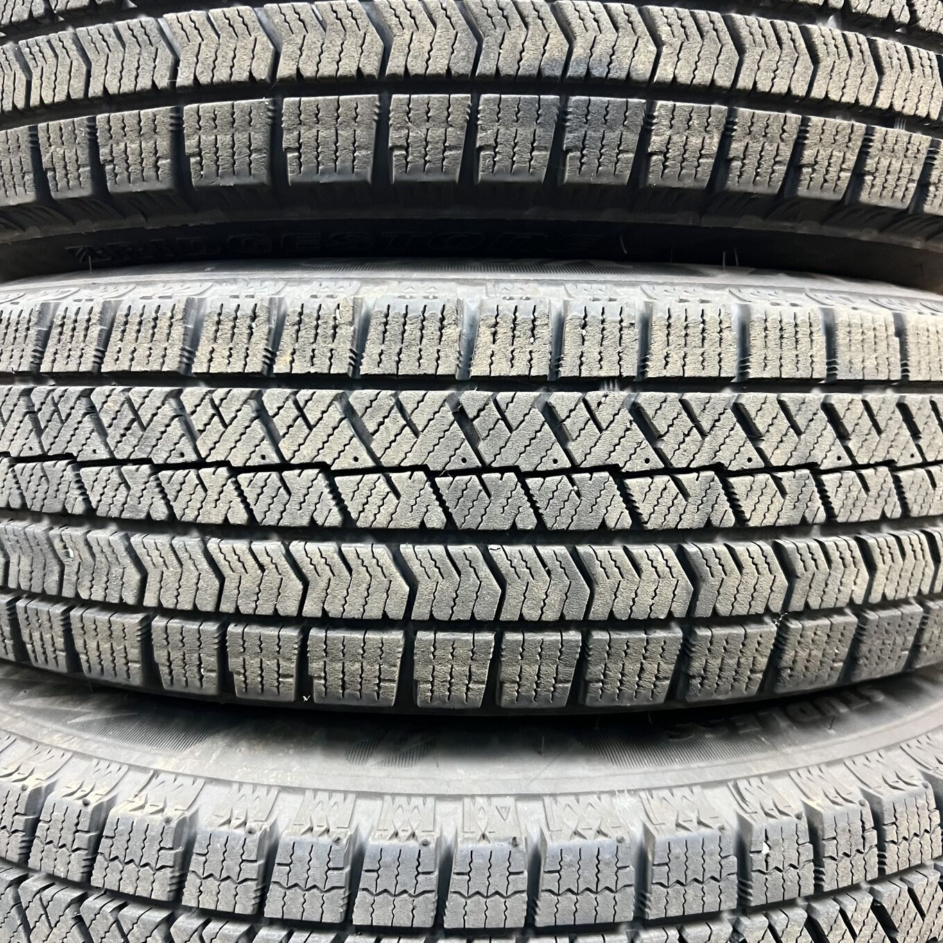Bridgestone BLIZZAK VRX2 145/80 R13, фото 2