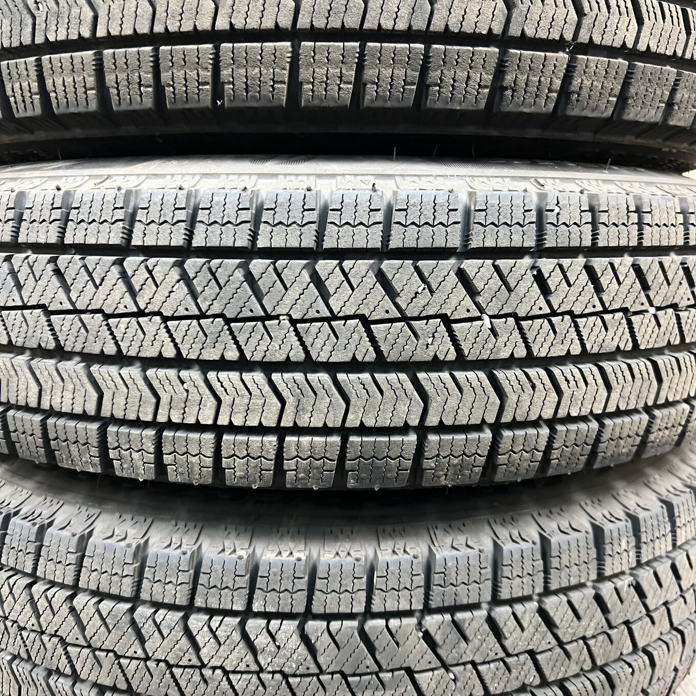 Bridgestone BLIZZAK VRX2 145/80 R13, фото 3