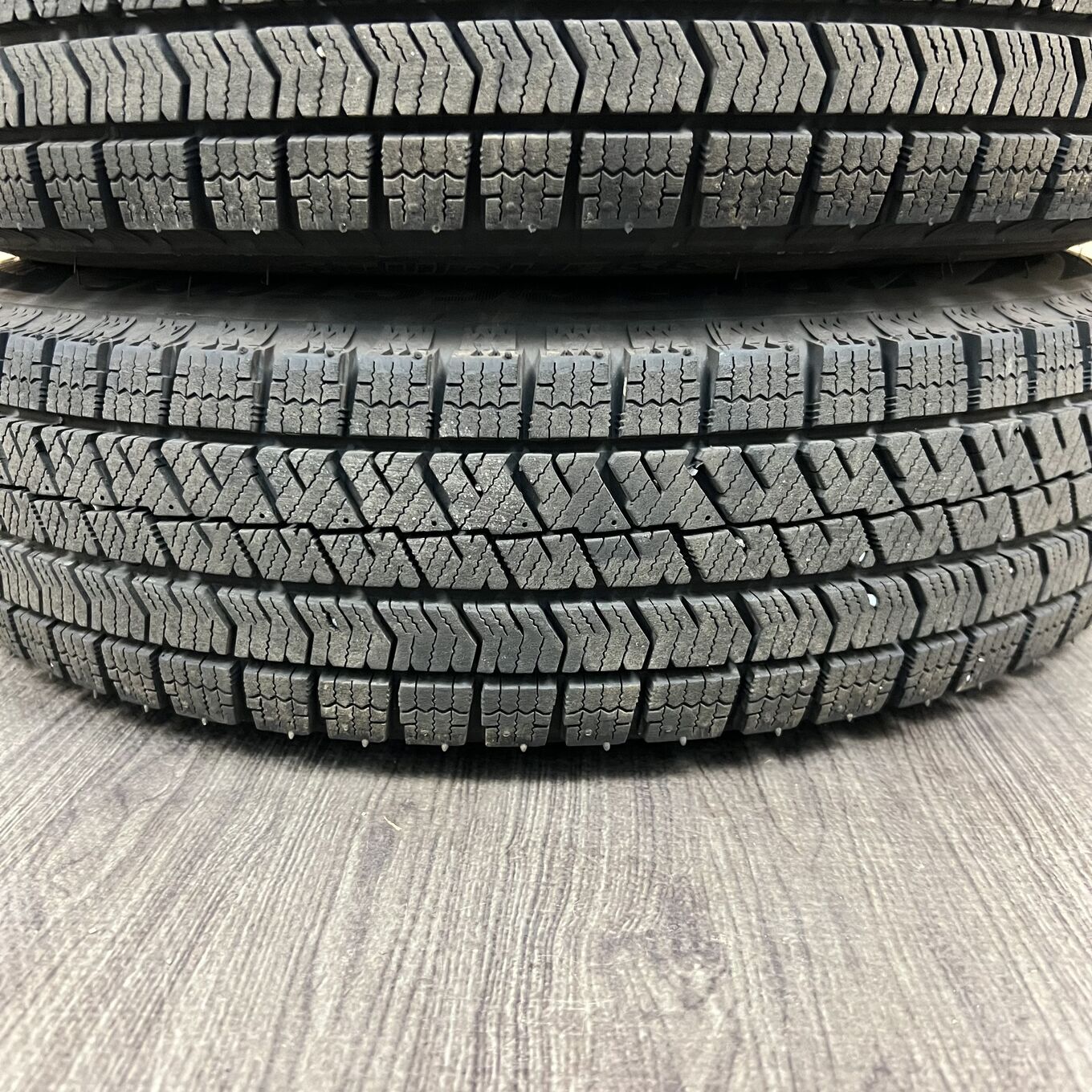 Bridgestone BLIZZAK VRX2 145/80 R13, фото 4