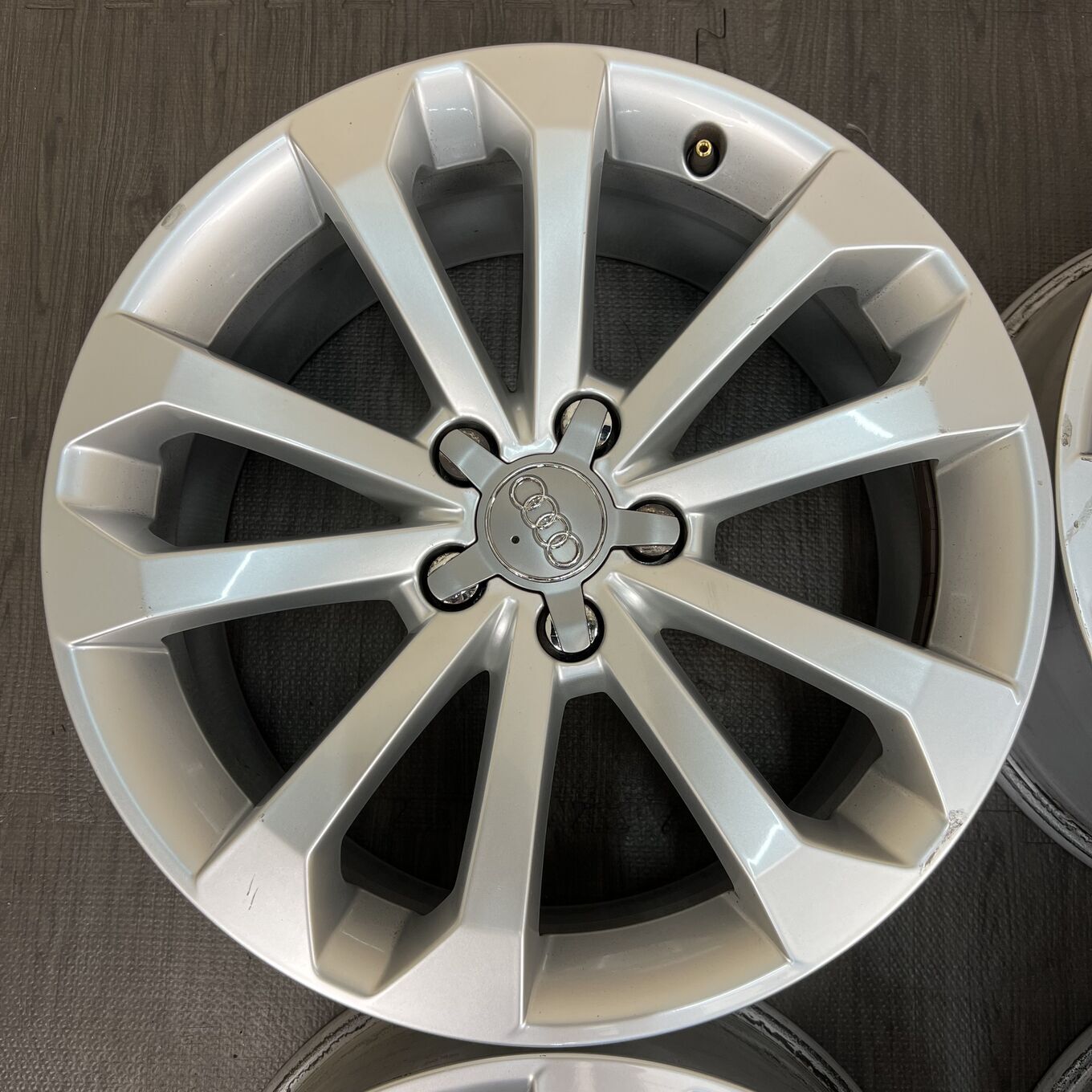 Q5 R18 8J ET39 5x112, фото 3