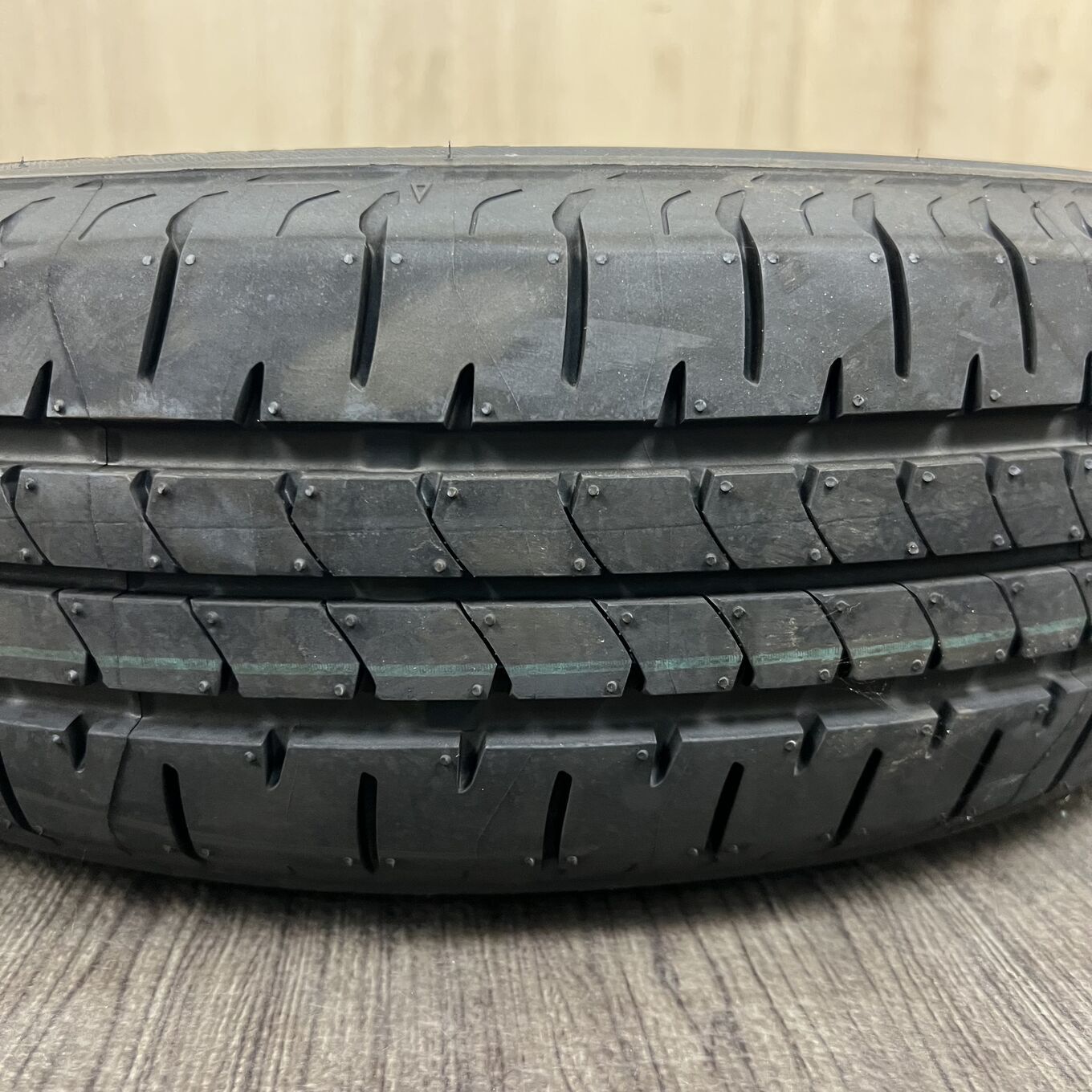 165/65 R14 Bridgestone NEWNO — 15 300 ¥/комплект