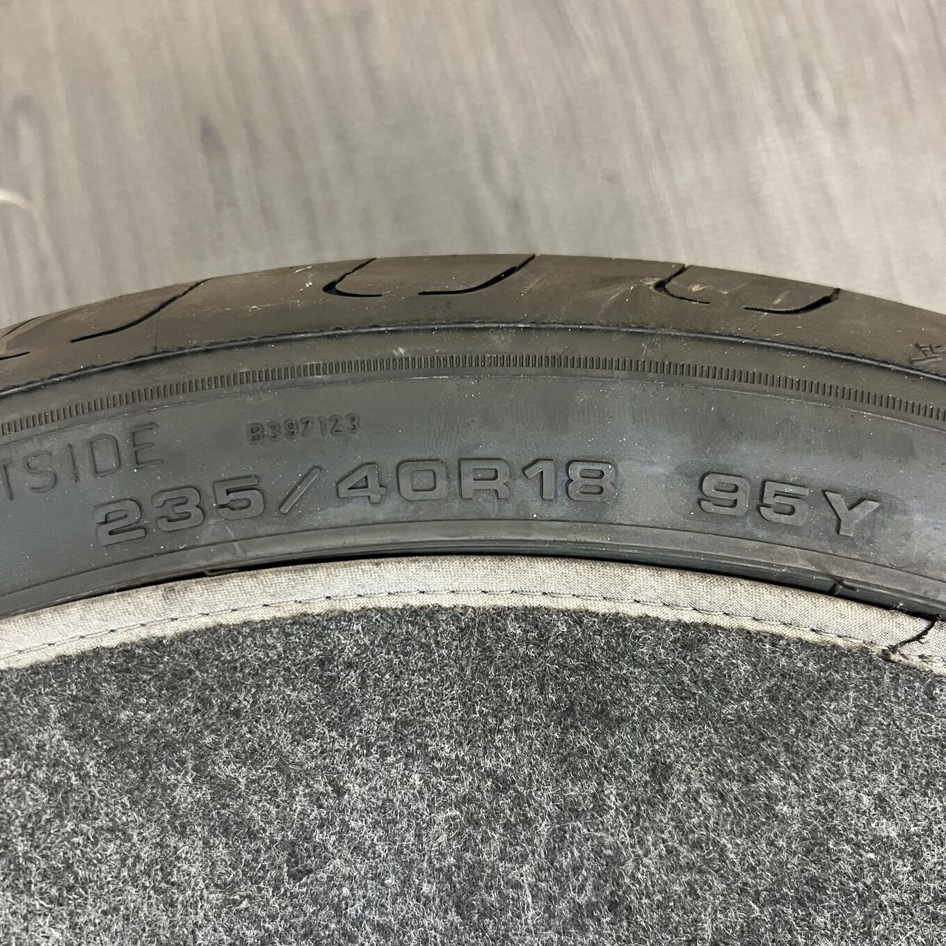 Goodyear ASSURANCE COMFORTRED 235/40 R18, фото 5