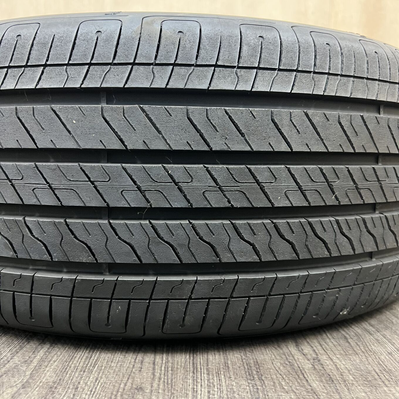235/45 R18 Goodyear ELECTRICDRIVE — 17 000 ¥/комплект