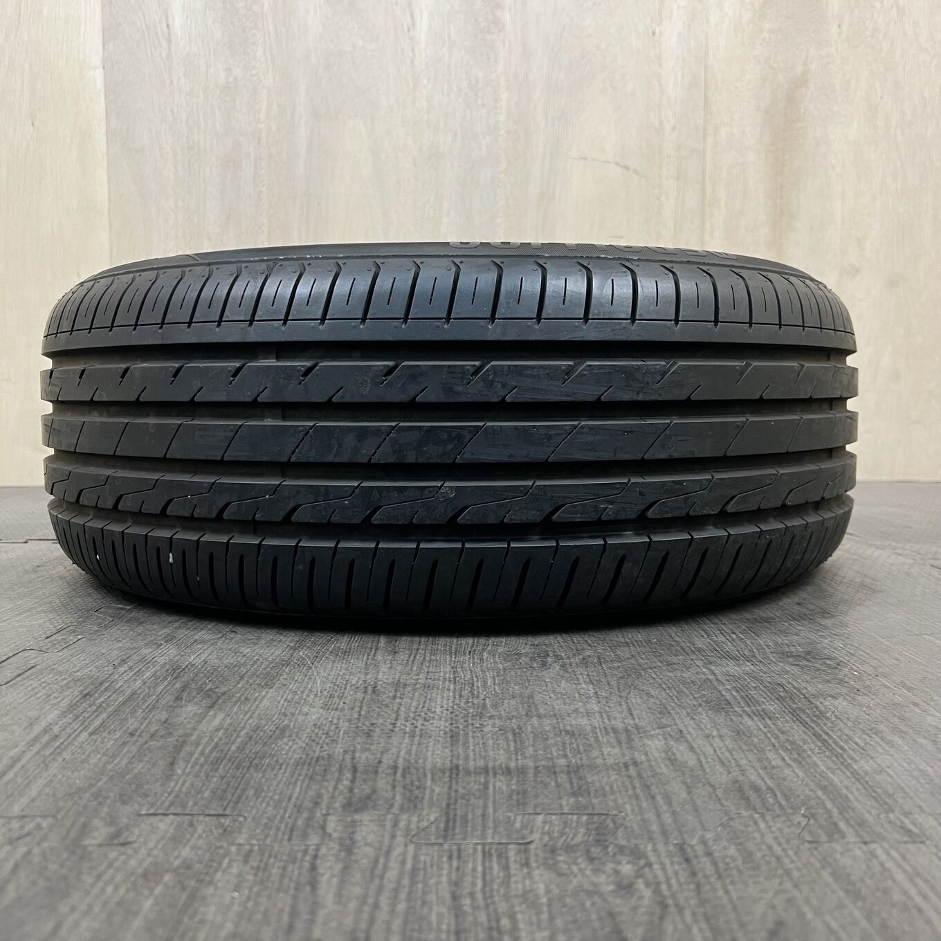 CST MD-A1 215/45 R18, фото 2