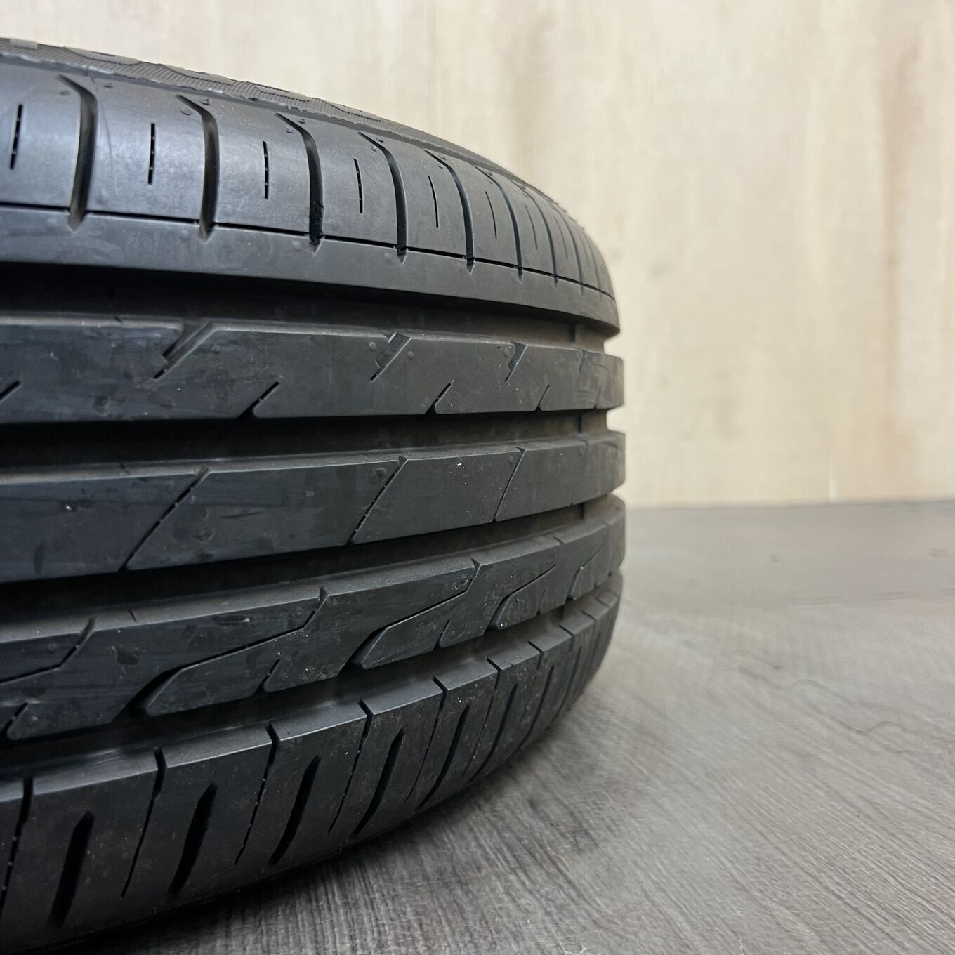 CST MD-A1 215/45 R18, фото 3