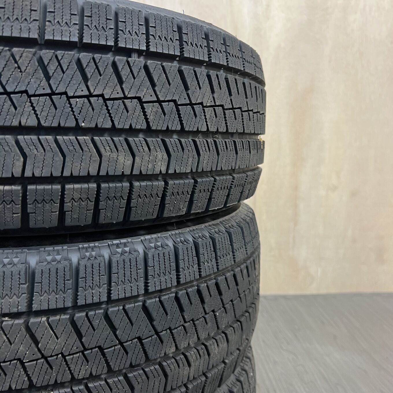 Bridgestone BLIZZAK VRX2 185/55 R15, фото 5