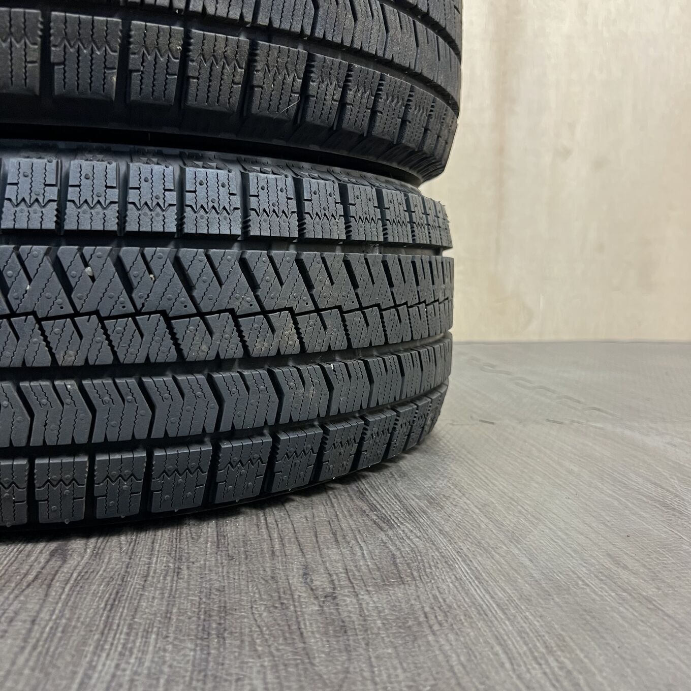 Bridgestone BLIZZAK VRX2 185/55 R15, фото 6