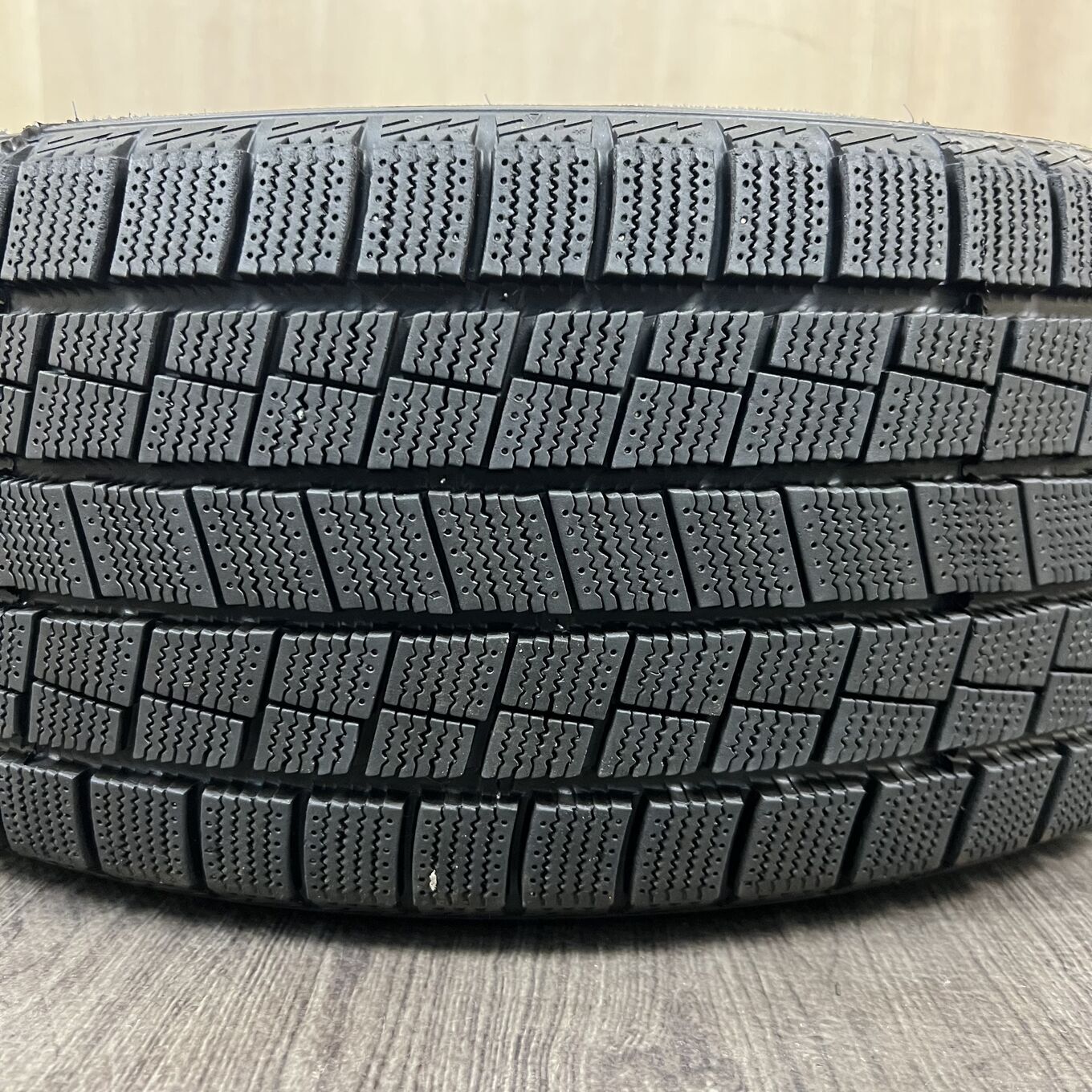 215/45 R17 Zeetex WP2000 — 6 800 ¥/комплект