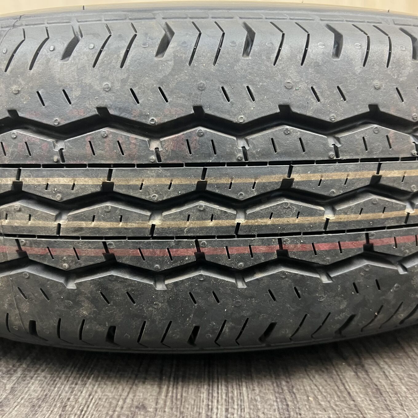 Bridgestone HIACE 200 195/80 R15, фото 6