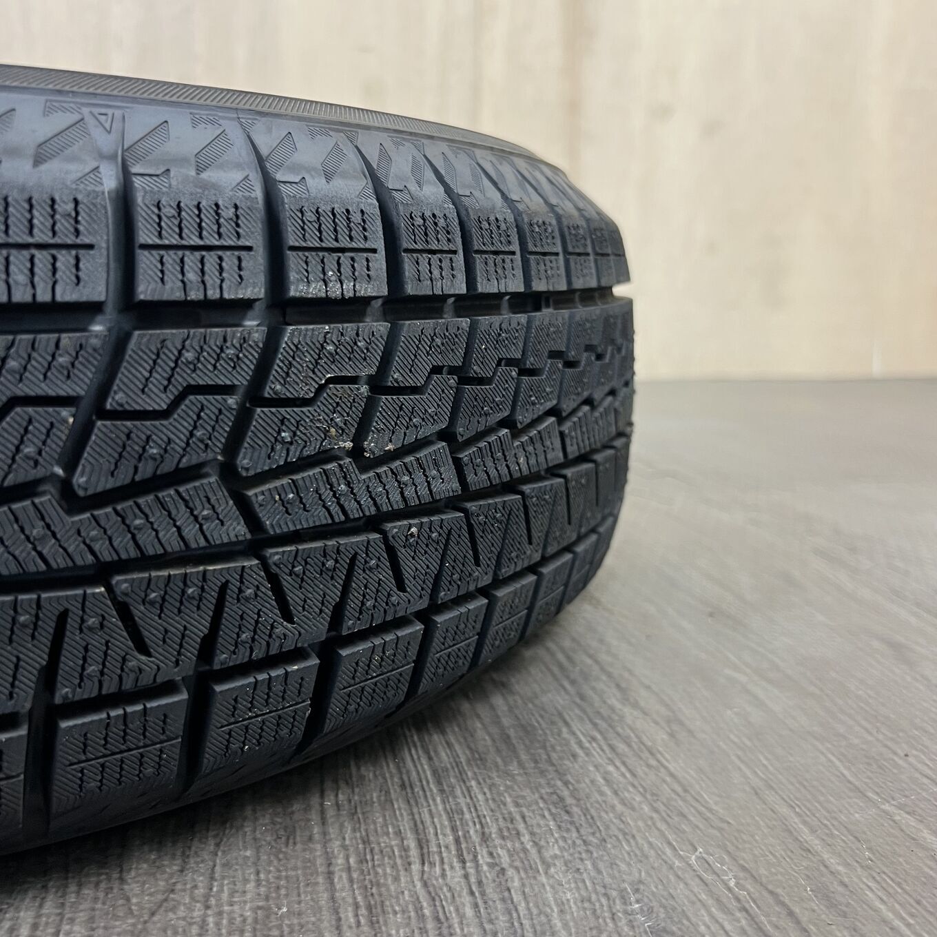 Yokohama ICE GUARD IG70 165/60 R15, фото 3