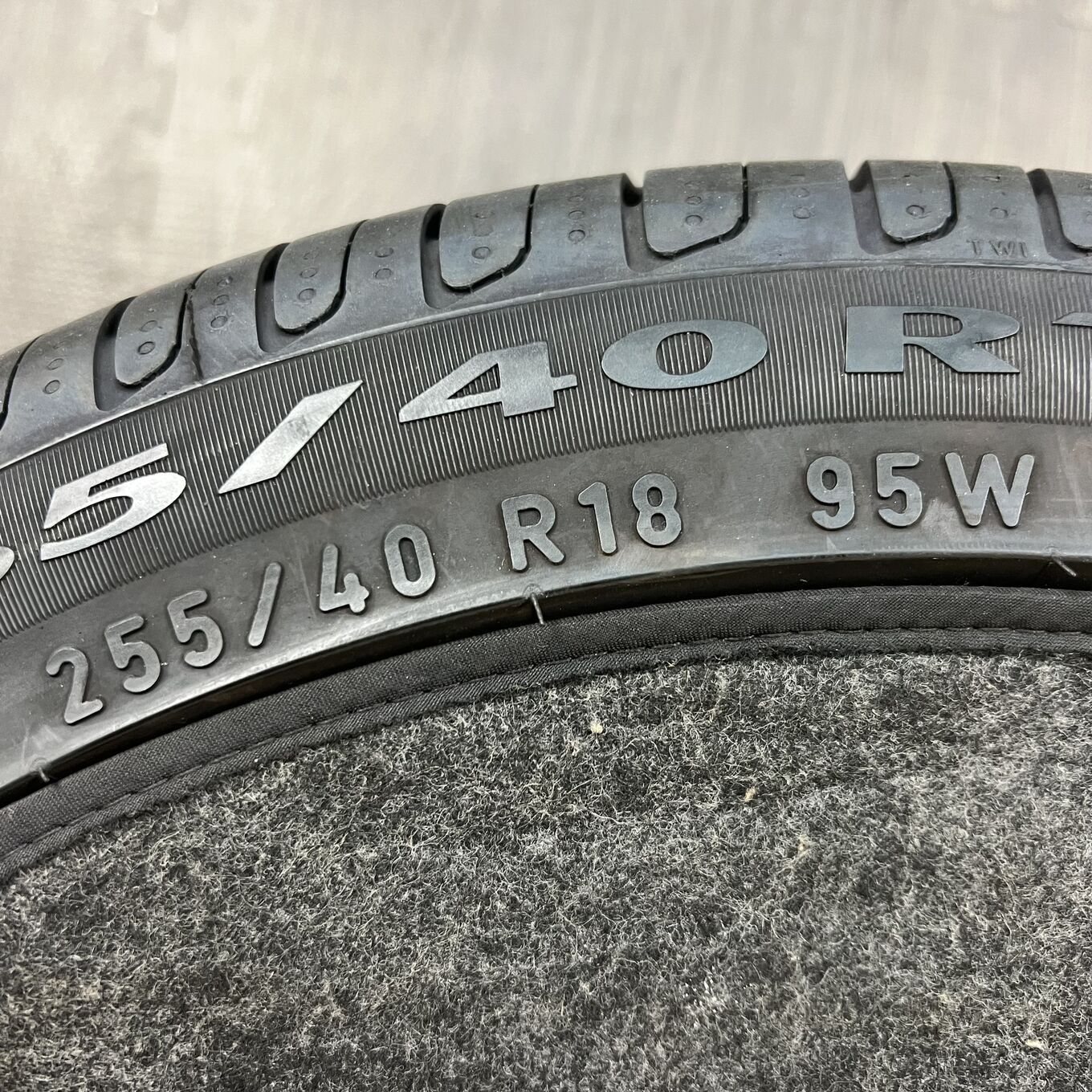 Pirelli CINTURATO P7 255/40 R18, фото 6
