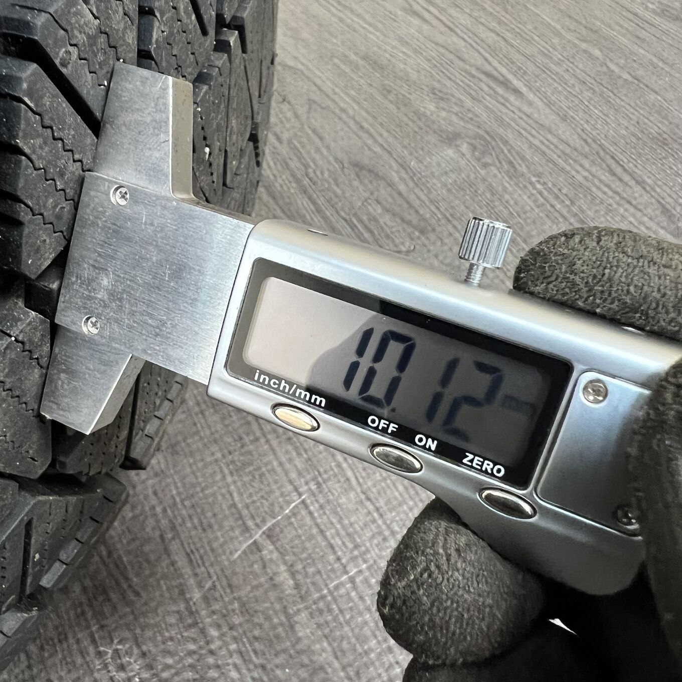 Bridgestone BLIZZAK DM-V3 235/50 R19, фото 4