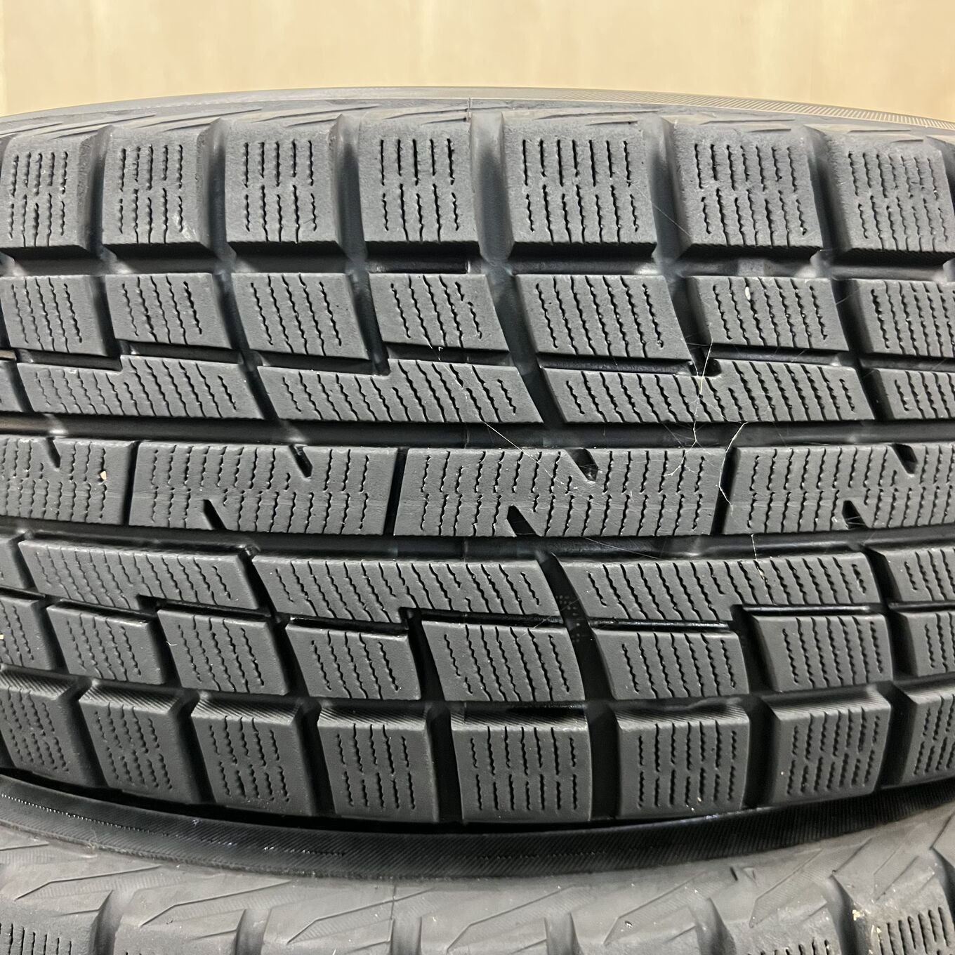 195/65 R15 Yokohama PRACTIVA ICE BP02 — 15 300 ¥/комплект