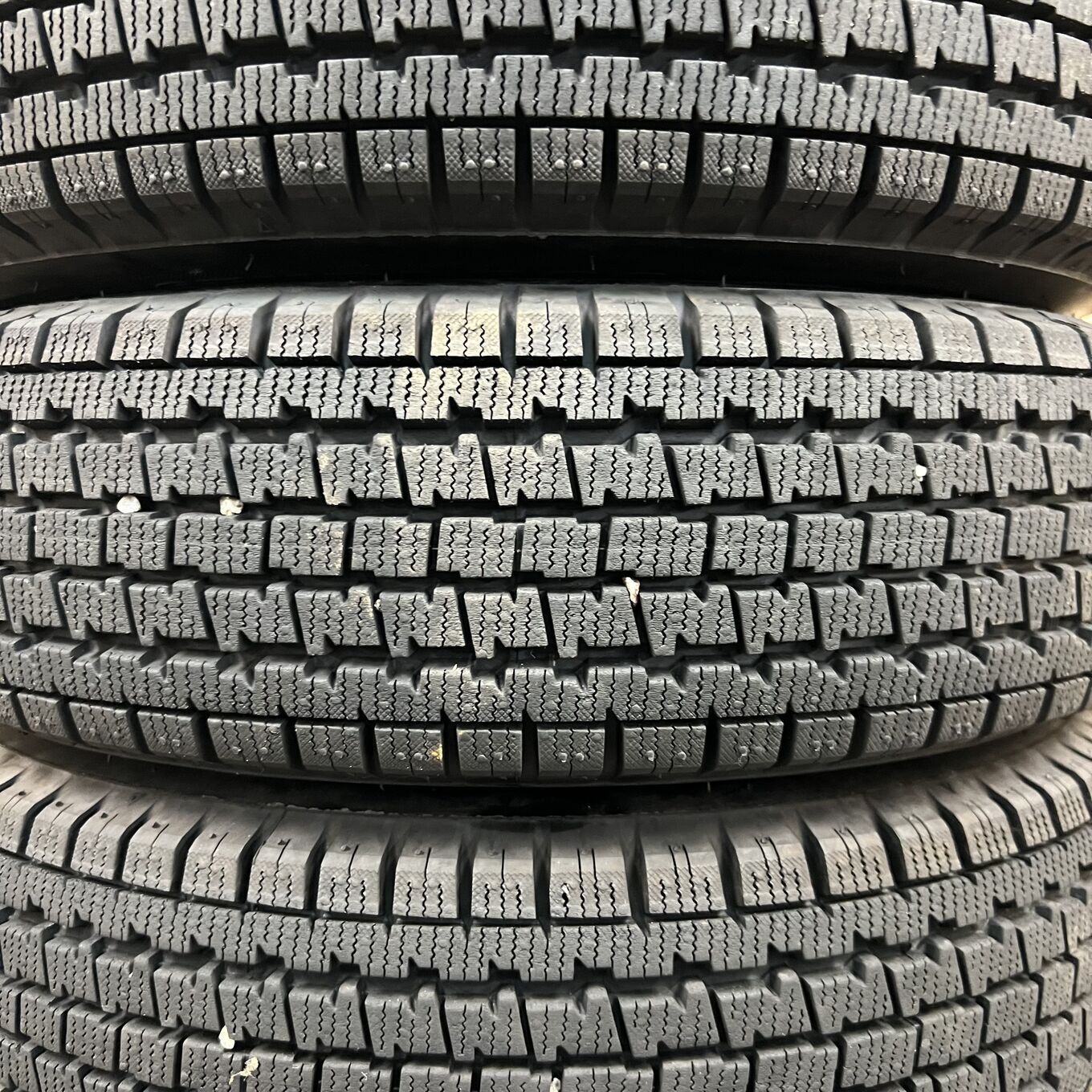 Bridgestone W300 145/80 R12, фото 3