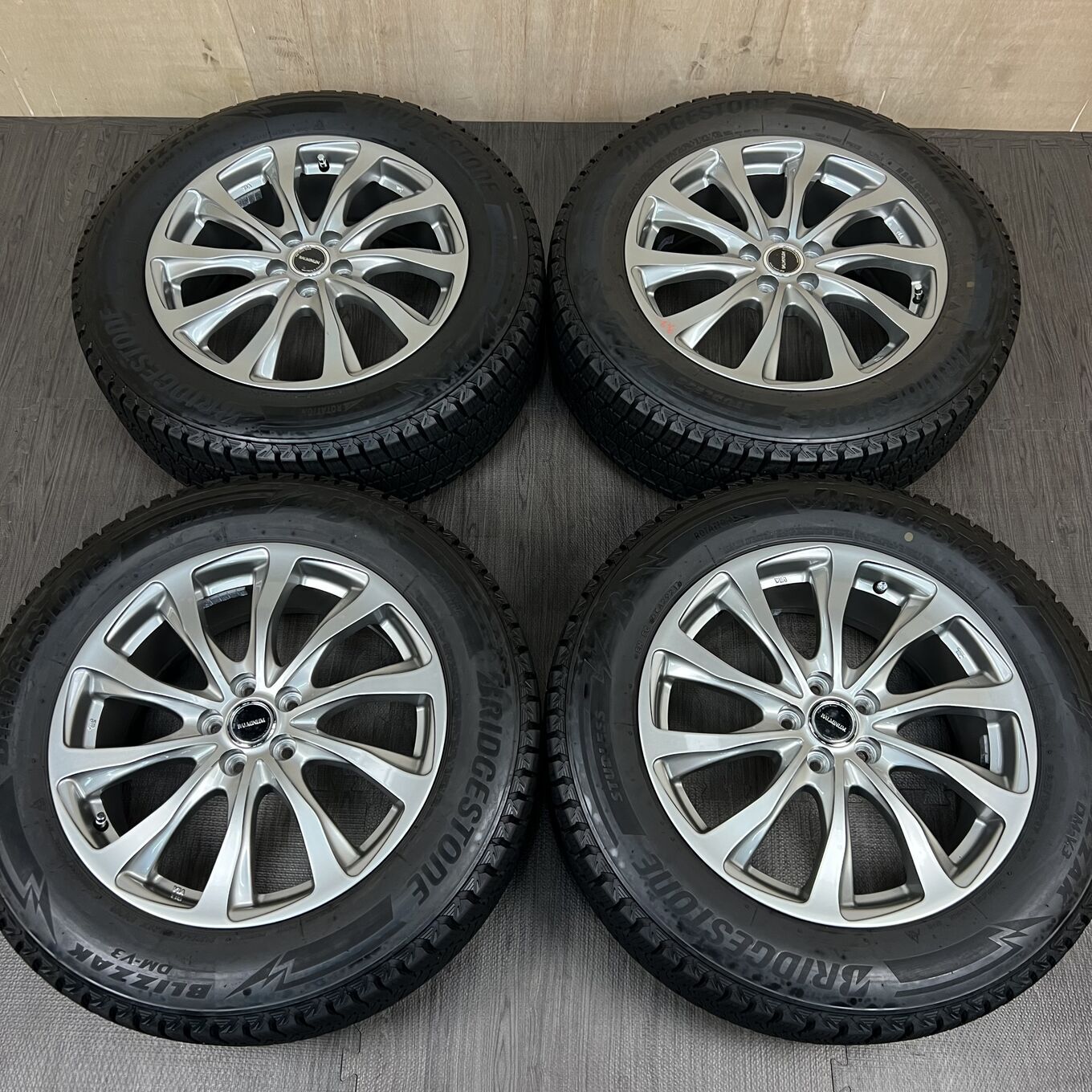 Bridgestone BALMINUM TR-10 R17 7J ET53 5x100, фото 5