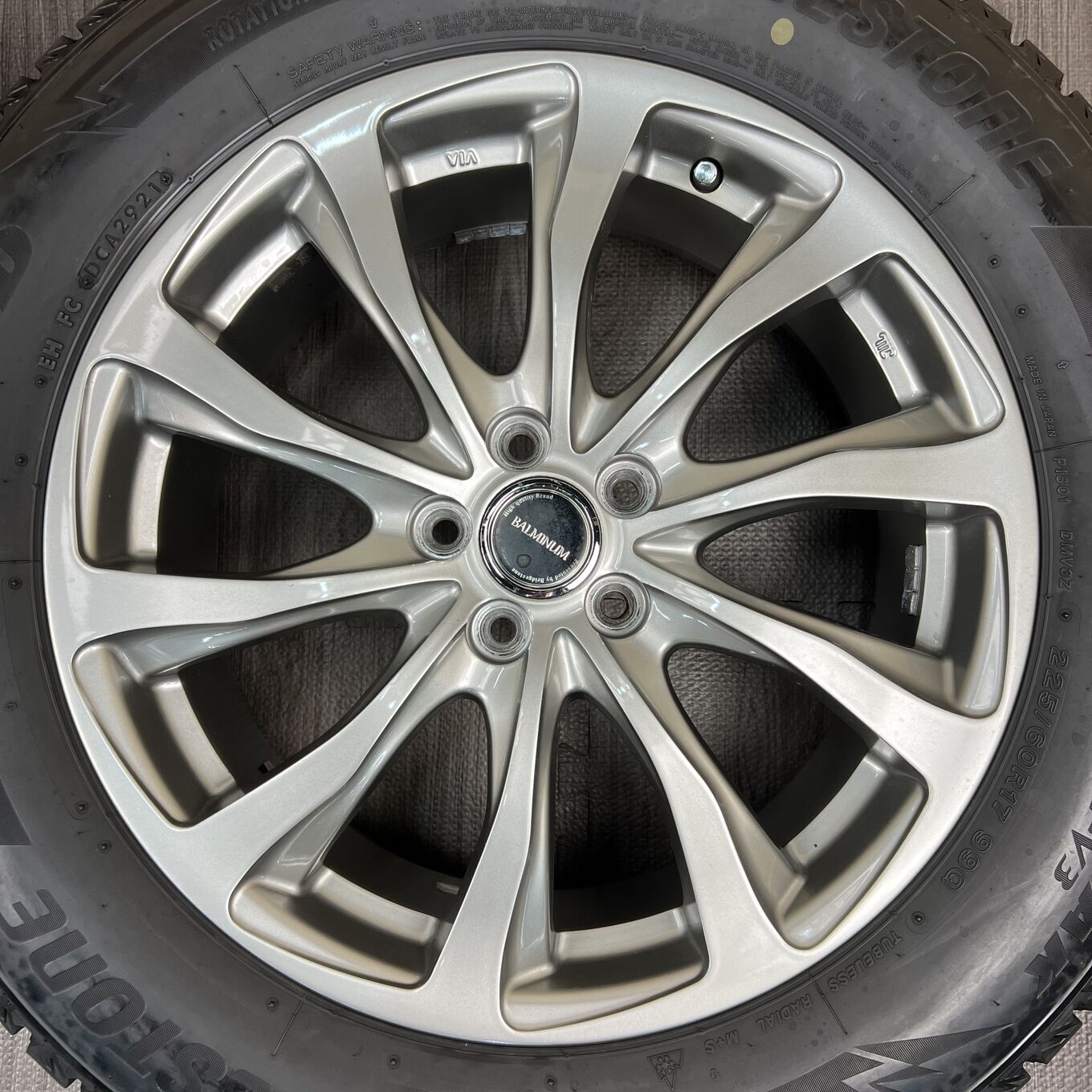 Bridgestone BALMINUM TR-10 225/60 R17, фото 3