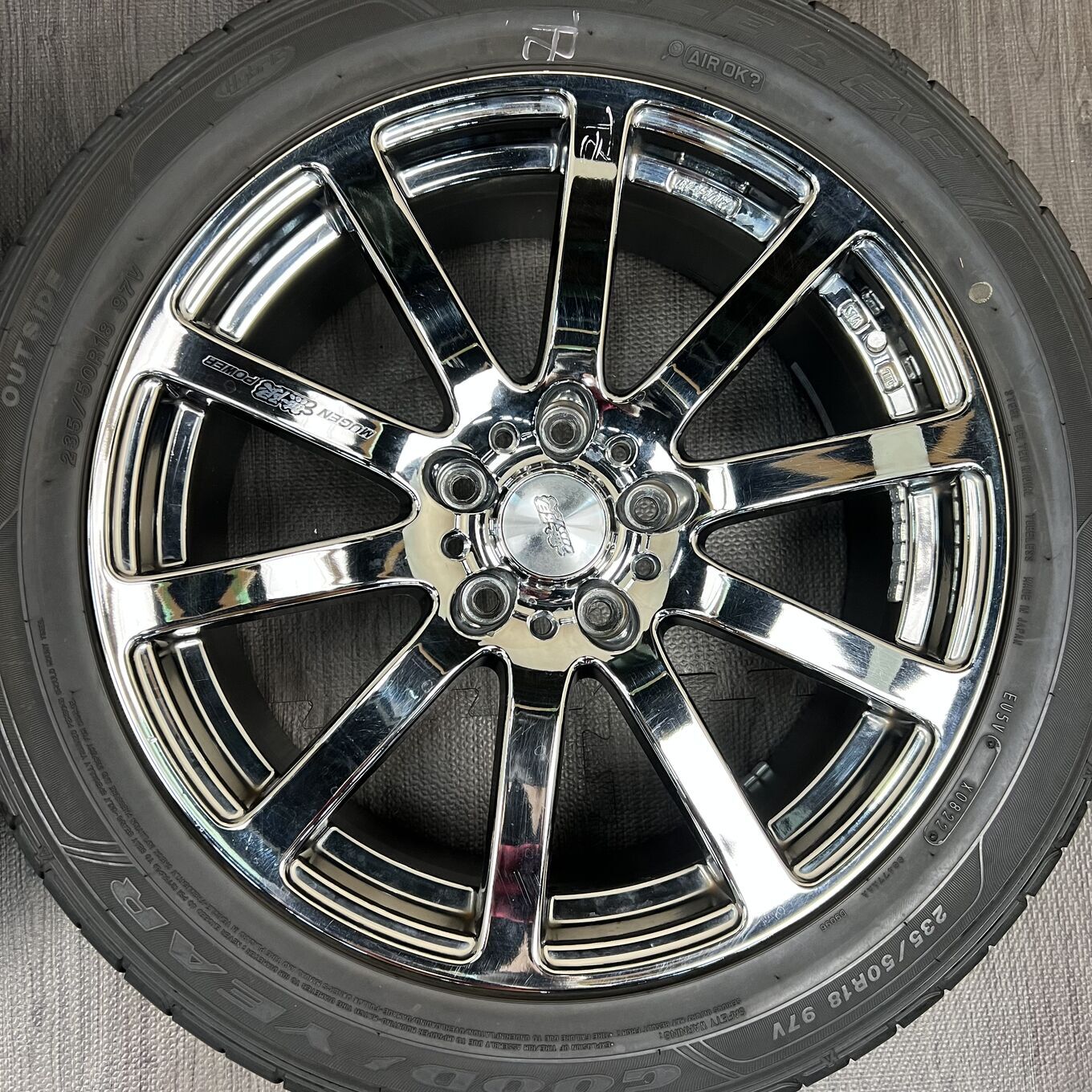 Goodyear NR 235/50 R18, фото 3