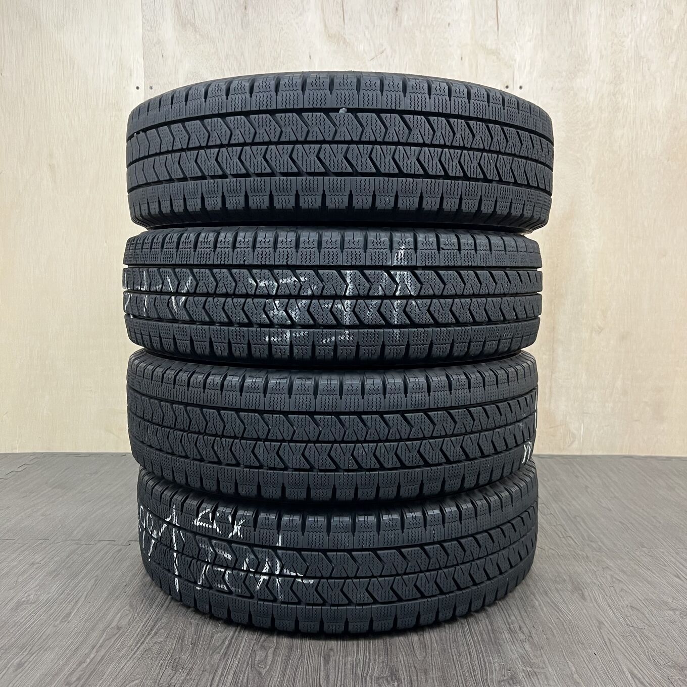 Bridgestone BLIZZAK W989 195/75 R15, фото 5