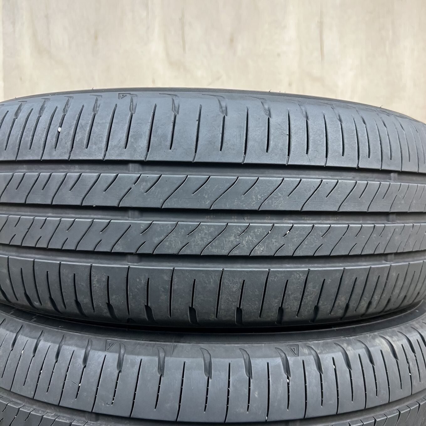 195/60 R16 Dunlop ENASAVE EC205 — 28 100 ¥/комплект