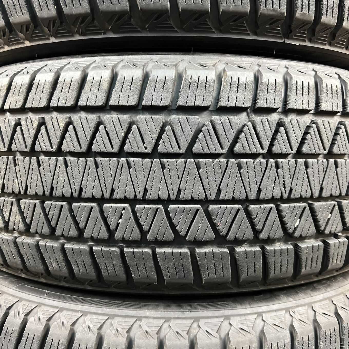 Bridgestone BLIZZAK DM-V3 225/55 R18, фото 2