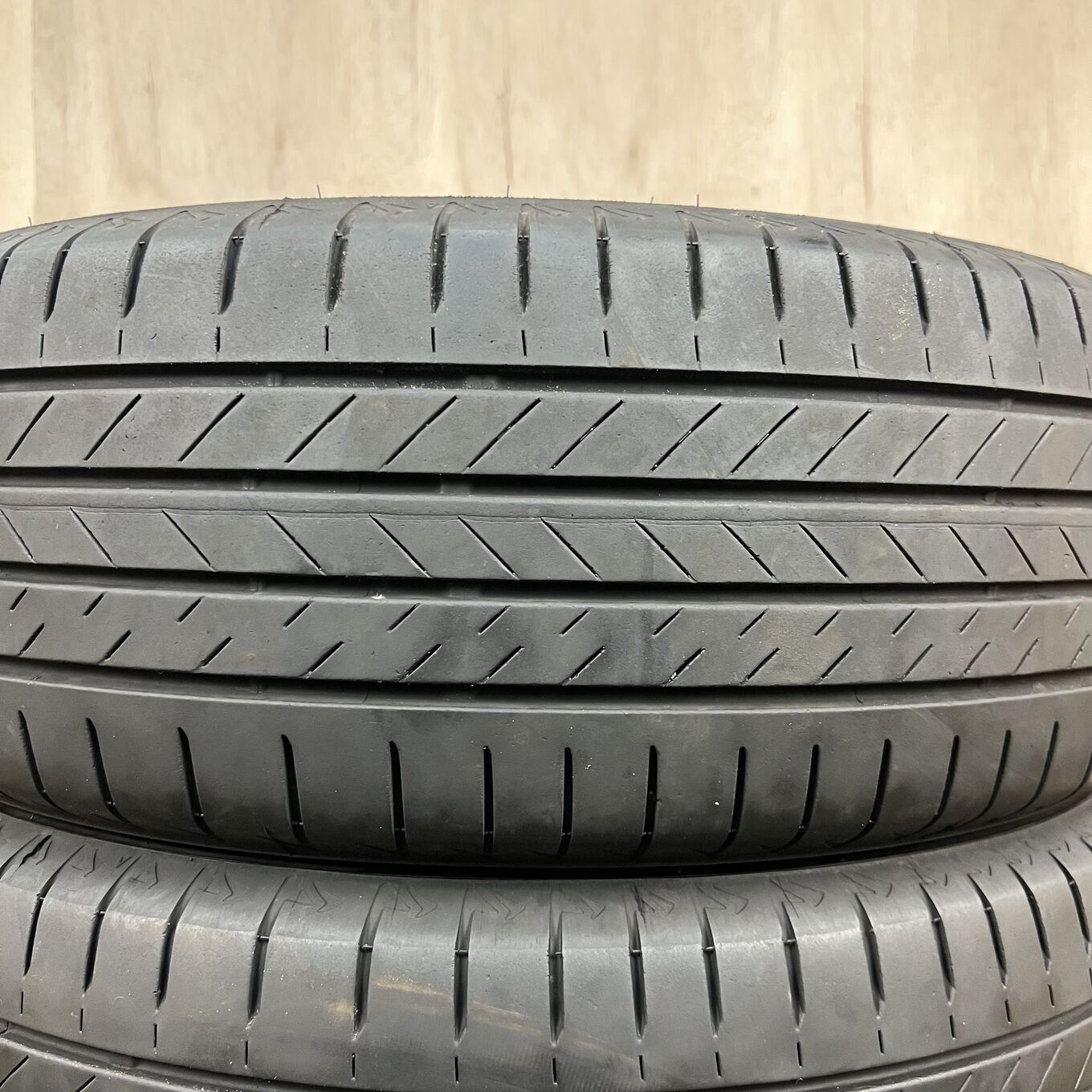 215/60 R17 Bridgestone ALENZA 001 — 25 500 ¥/комплект