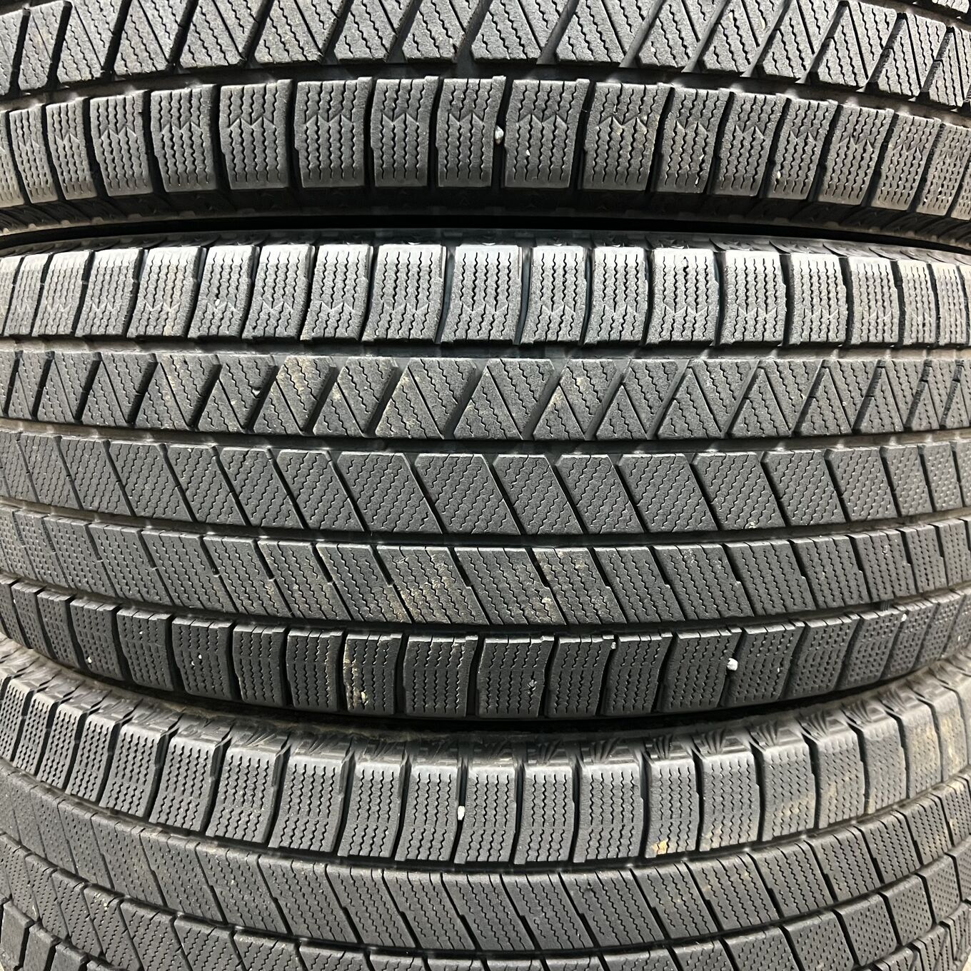Bridgestone BLIZZAK VRX3 235/60 R18, фото 3