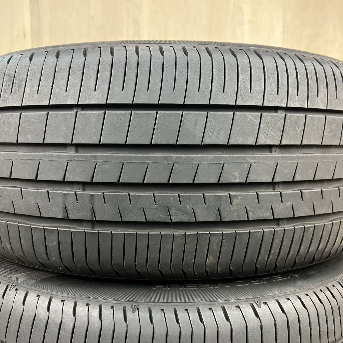 245/45 R19 Dunlop VEURO VE304 — 28 100 ¥/комплект