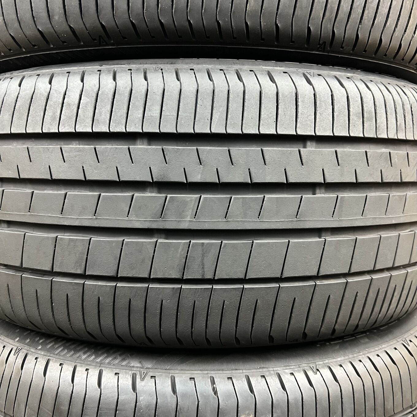 Dunlop VEURO VE304 245/45 R19, фото 2