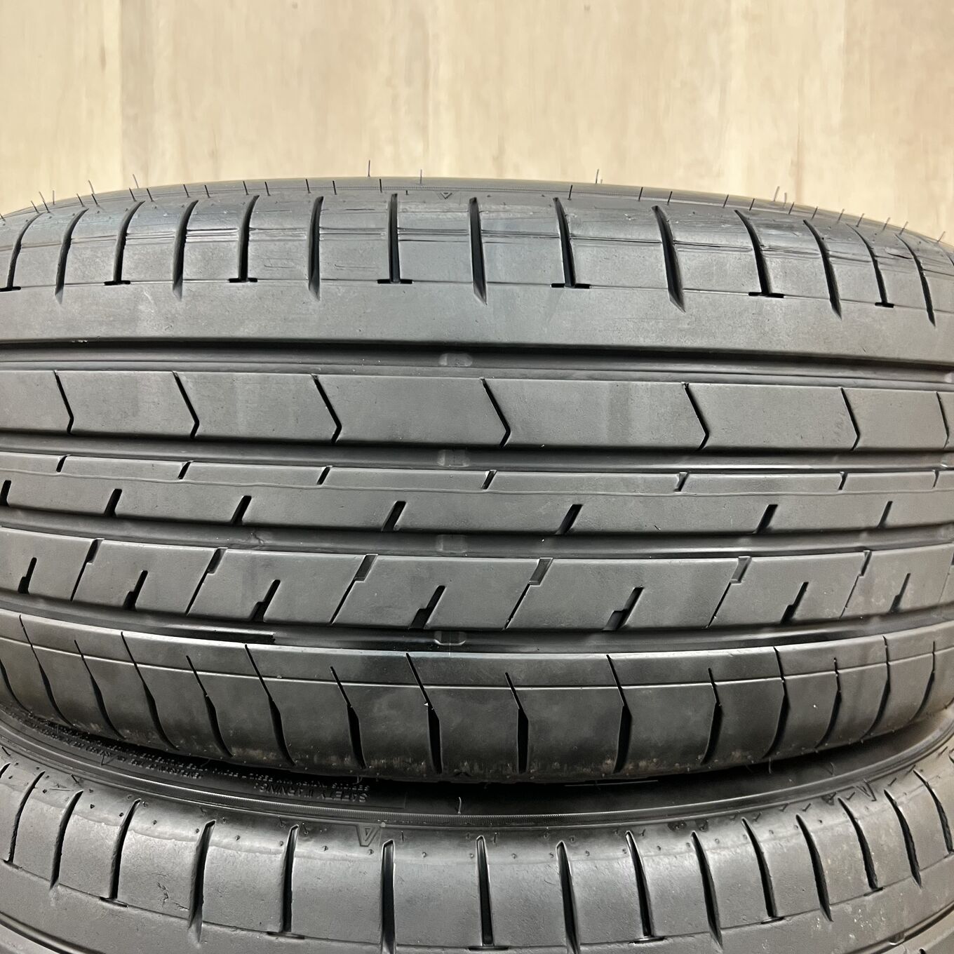225/50 R18 Goodyear EAGLE RV F ECO — 25 500 ¥/комплект