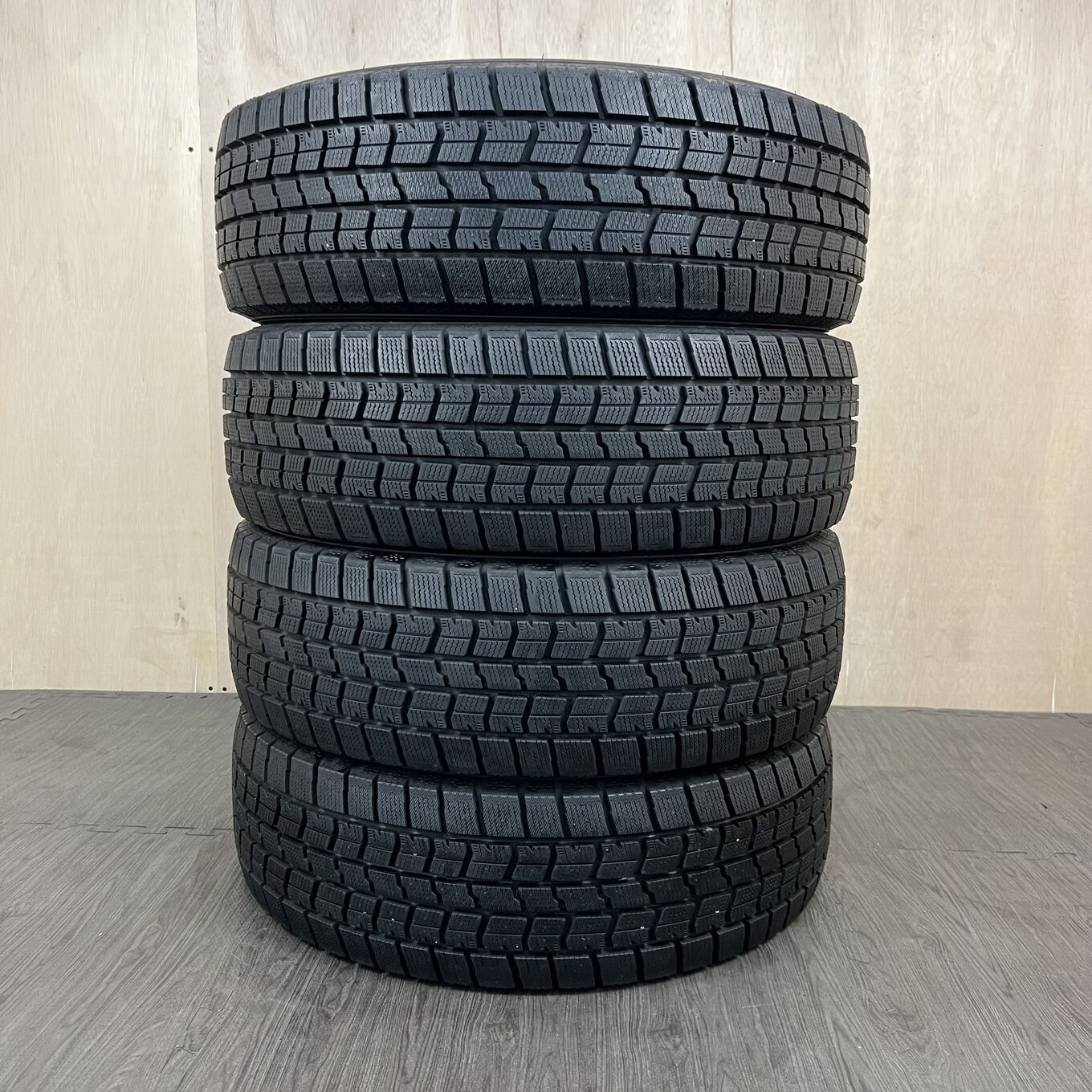 Goodyear ICE NAVI 7 215/60 R17, фото 5