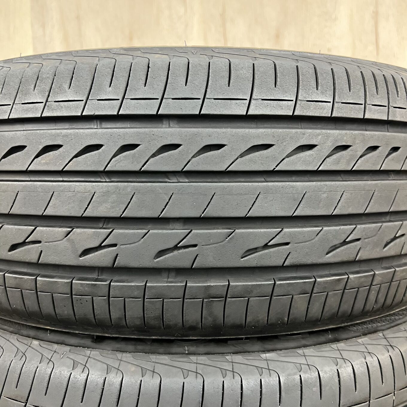 225/45 R18 Bridgestone REGNO GR-XIII — 51 000 ¥/комплект