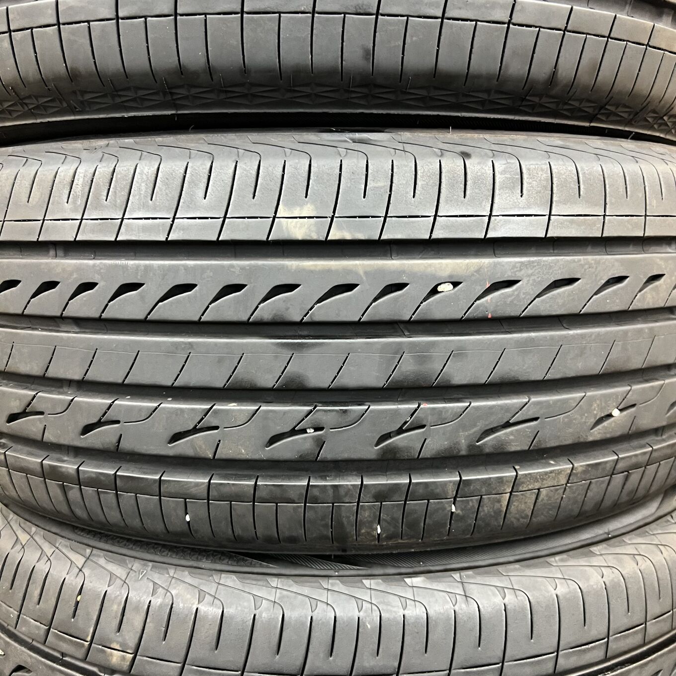 Bridgestone REGNO GR-XIII 225/45 R18, фото 3