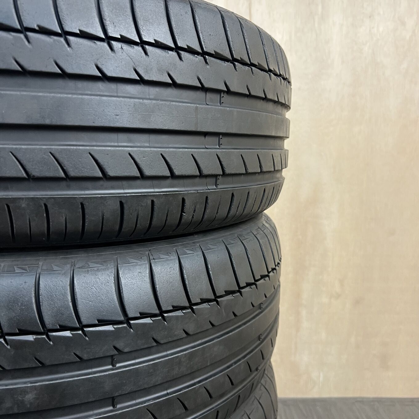 Michelin LATITUDE SPORT 235/55 R17, фото 6