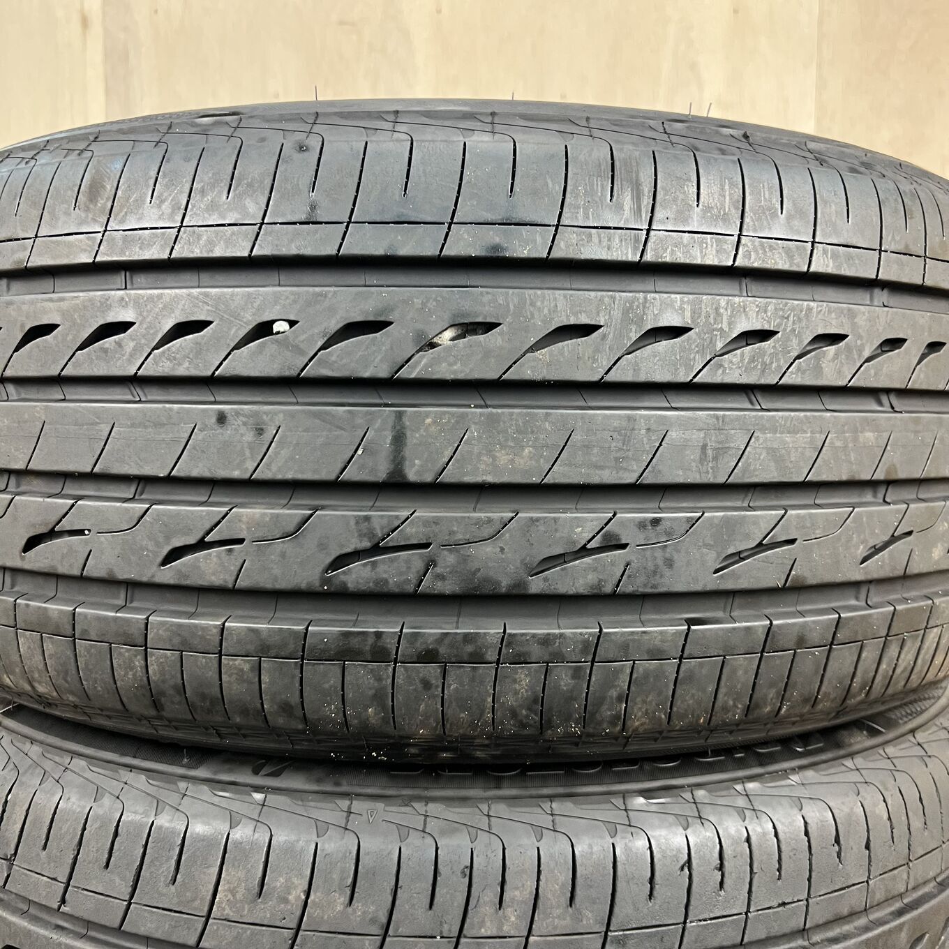 265/40 R20 Bridgestone REGNO GR-XIII — 68 000 ¥/комплект