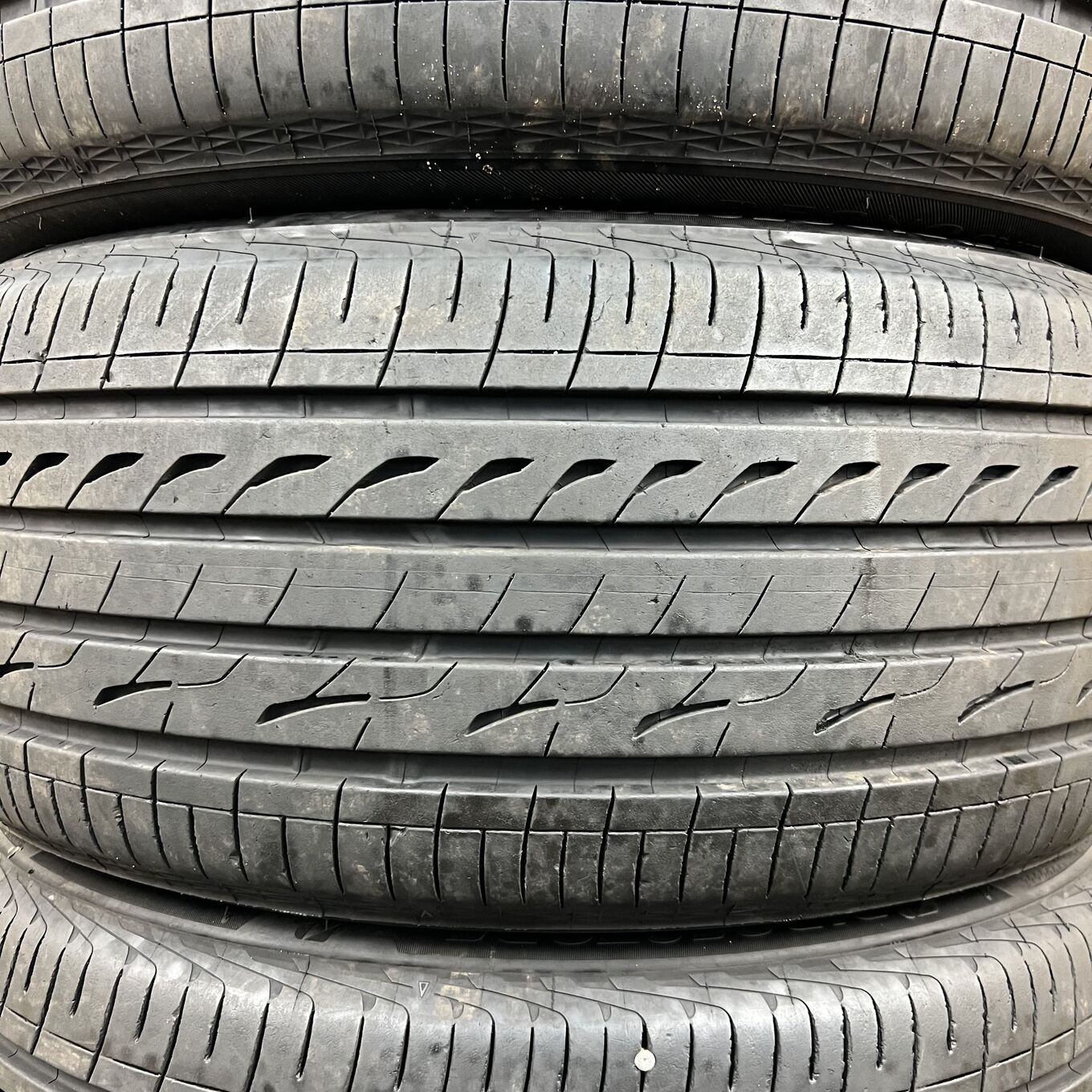 Bridgestone REGNO GR-XIII 265/40 R20, фото 2