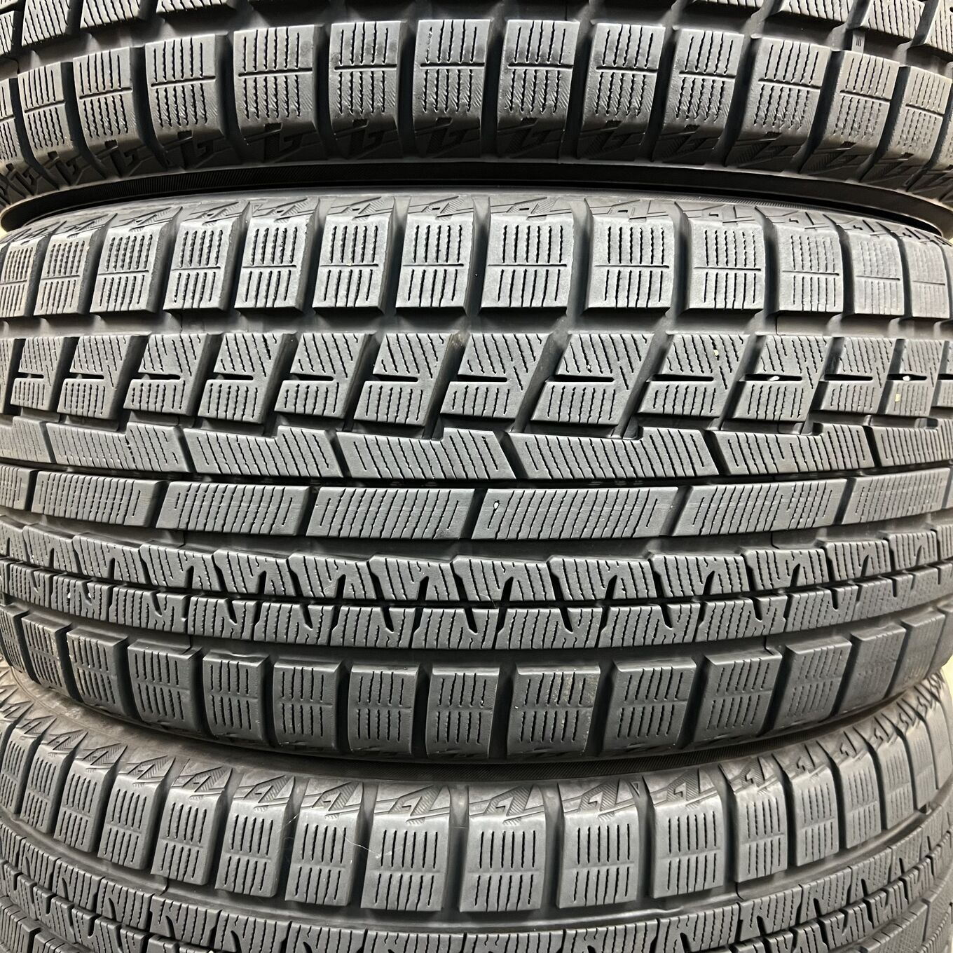 Yokohama ICE GUARD IG60 245/40 R18, фото 3