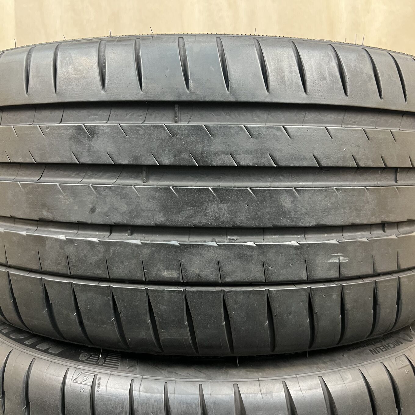 255/35 R19 Michelin PILOT SPORT 4 S — 30 600 ¥/комплект
