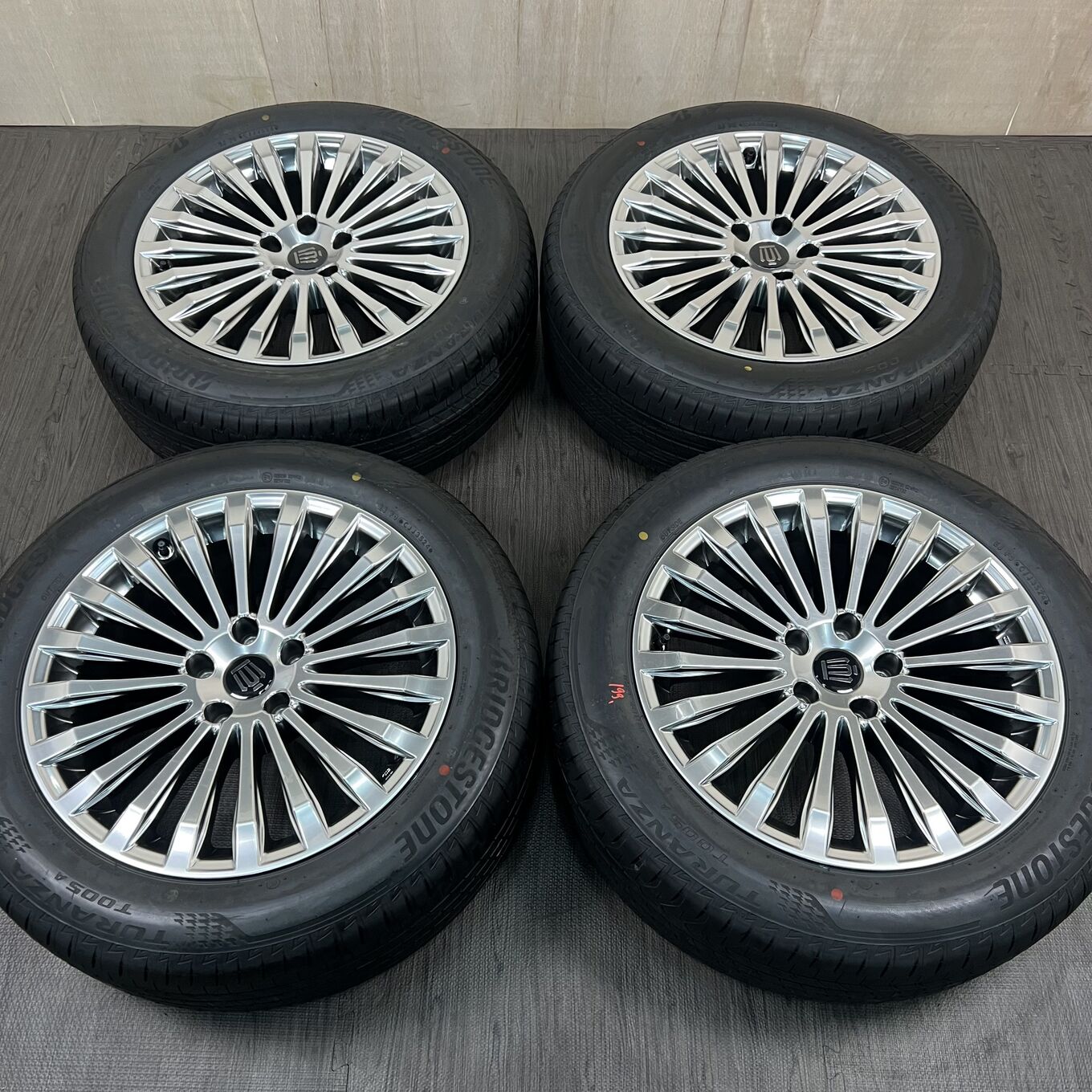 Michelin BLIZZAK VRX 245/40 R15, фото 5