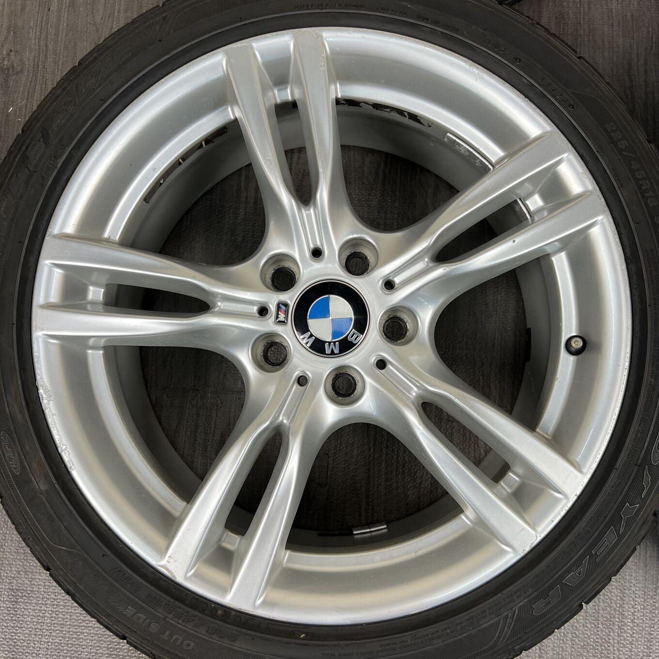 Goodyear 400M 255/40 R18, фото 2