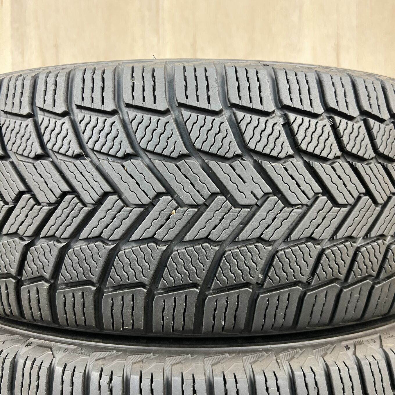 225/65 R17 Michelin X-ICE SNOW SUV — 9 400 ¥/комплект
